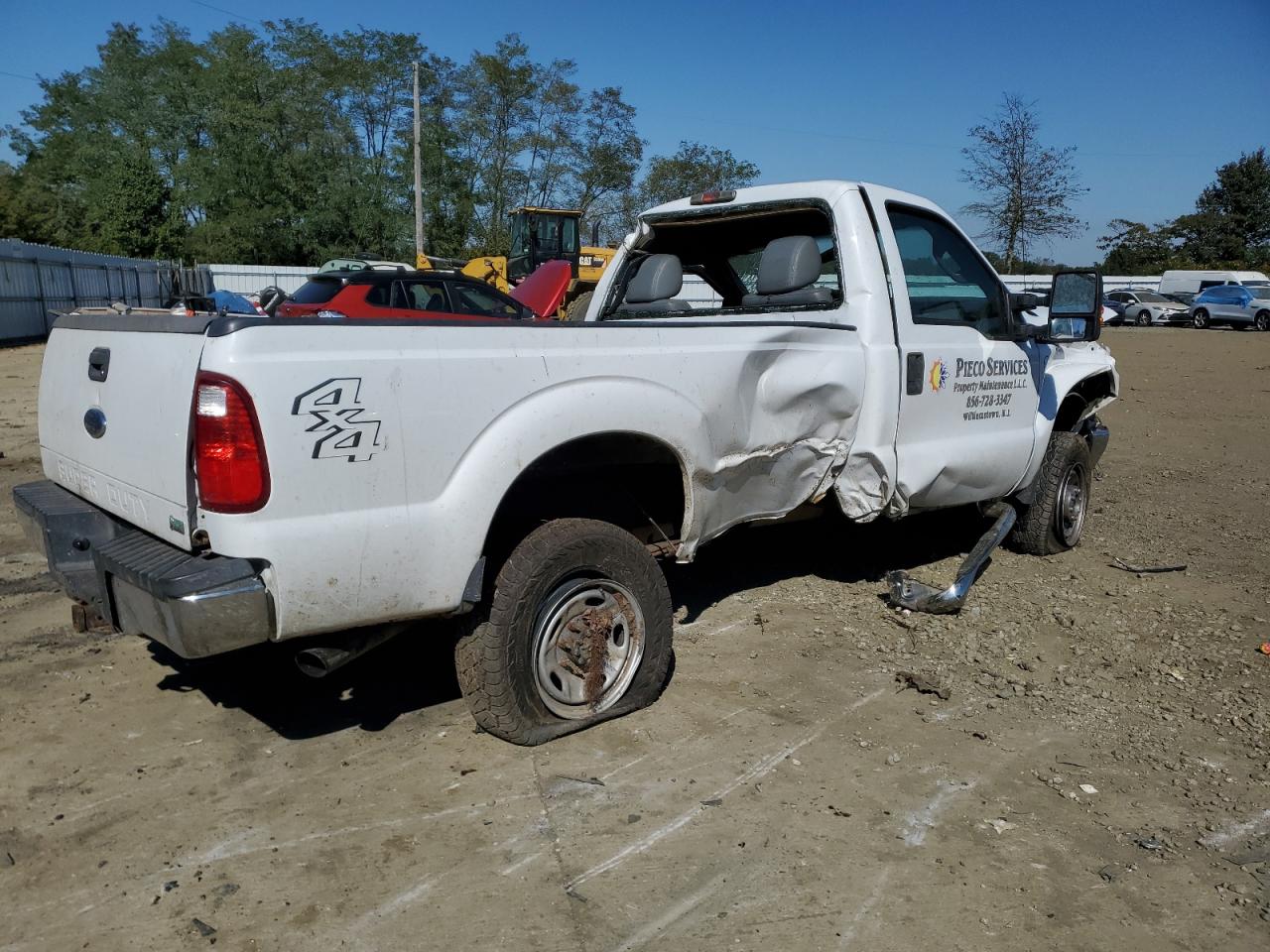 Photo 2 VIN: 1FTBF2B65CED03609 - FORD F250 