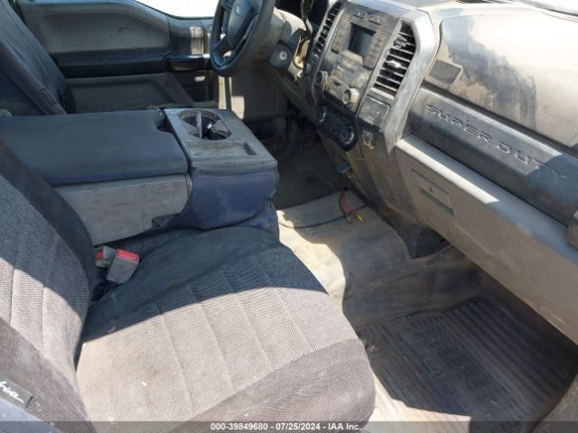 Photo 4 VIN: 1FTBF2B69JEB40878 - FORD F-250 