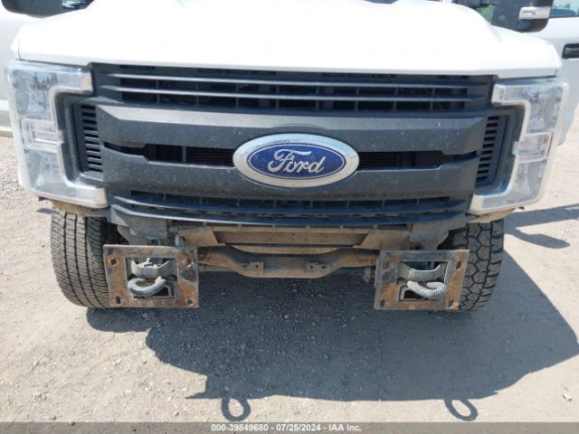 Photo 5 VIN: 1FTBF2B69JEB40878 - FORD F-250 