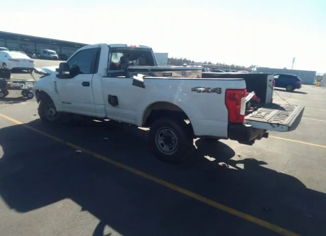 Photo 2 VIN: 1FTBF2BT4HEB61251 - FORD SUPER DUTY F-250 SRW 