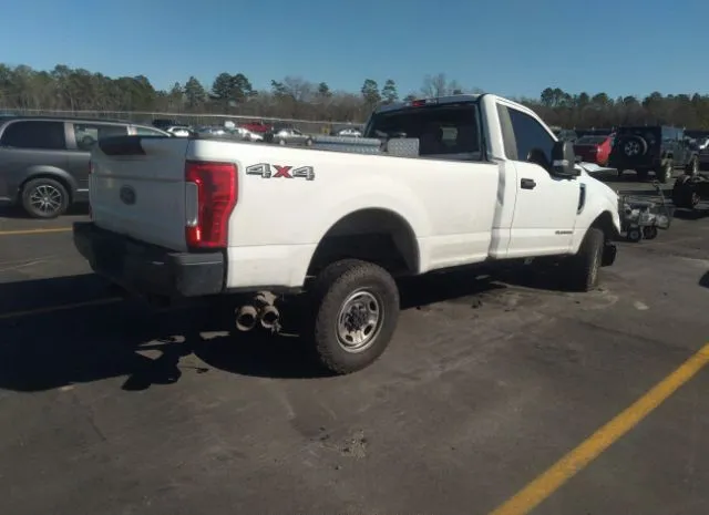 Photo 3 VIN: 1FTBF2BT4HEB61251 - FORD SUPER DUTY F-250 SRW 