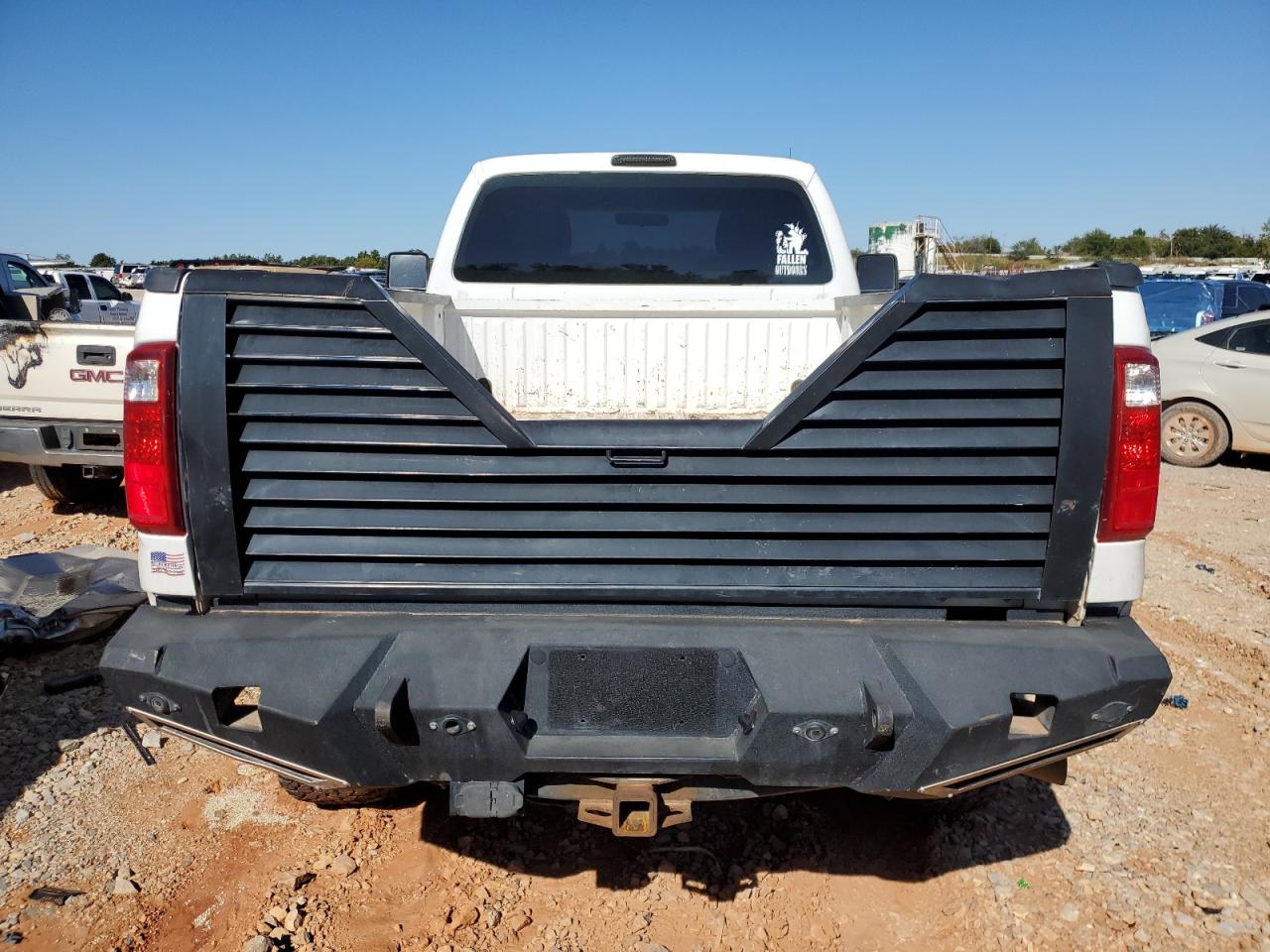 Photo 5 VIN: 1FTBF2BT7BEB47951 - FORD F250 