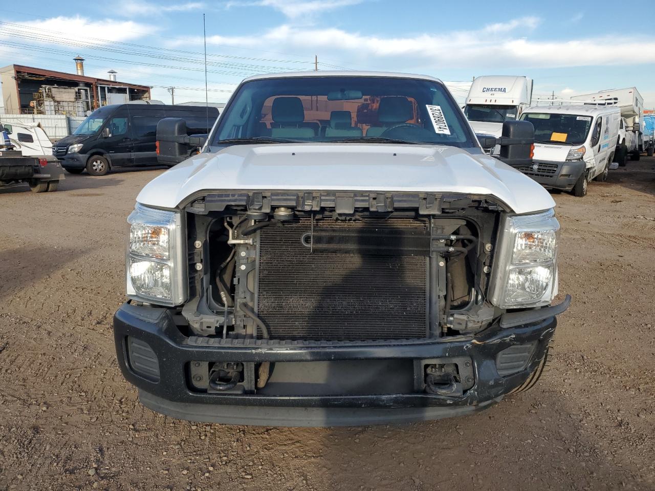 Photo 4 VIN: 1FTBF3A65FEC16370 - FORD F350 