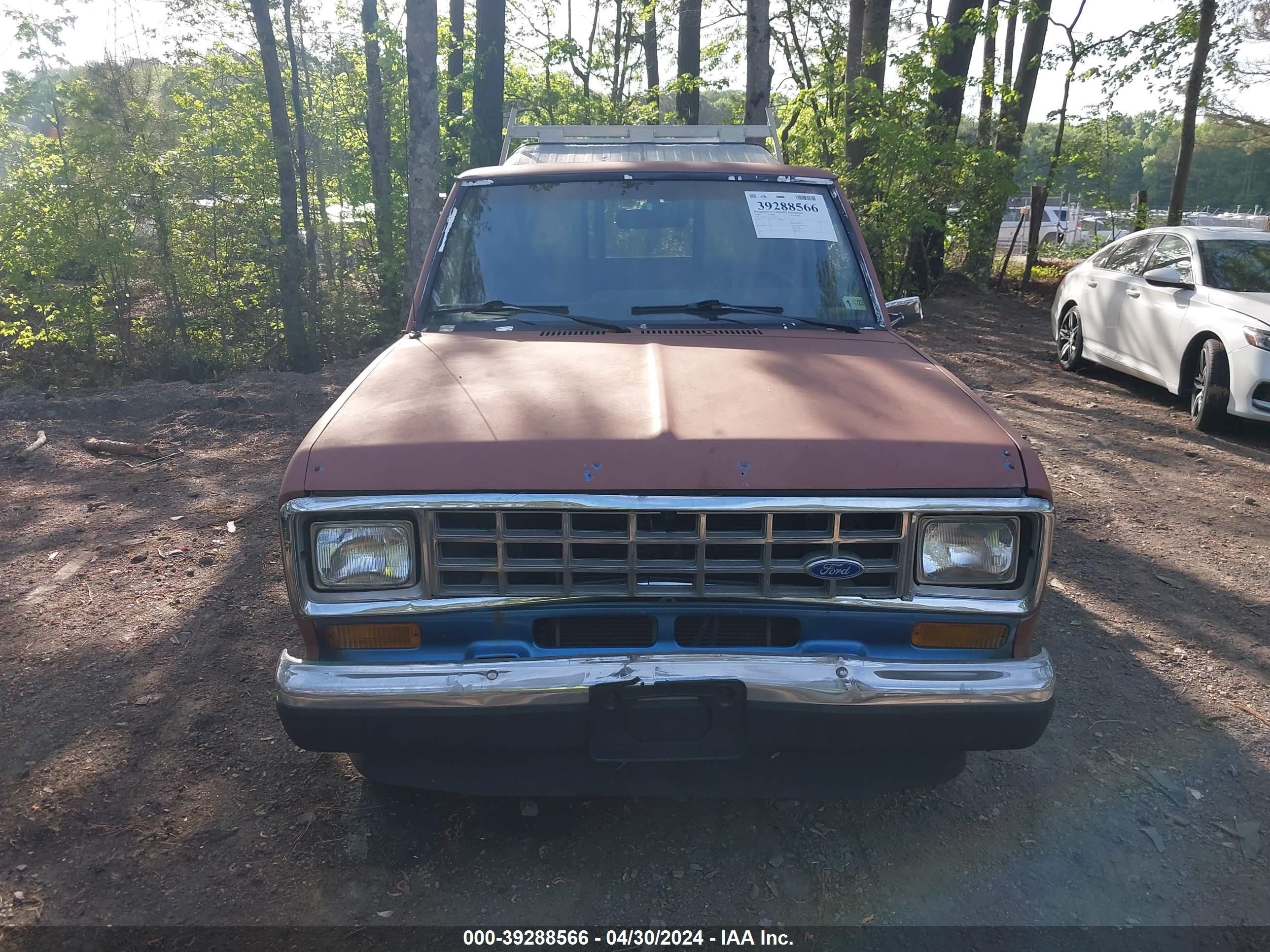 Photo 11 VIN: 1FTBR10T3JUB76520 - FORD RANGER 