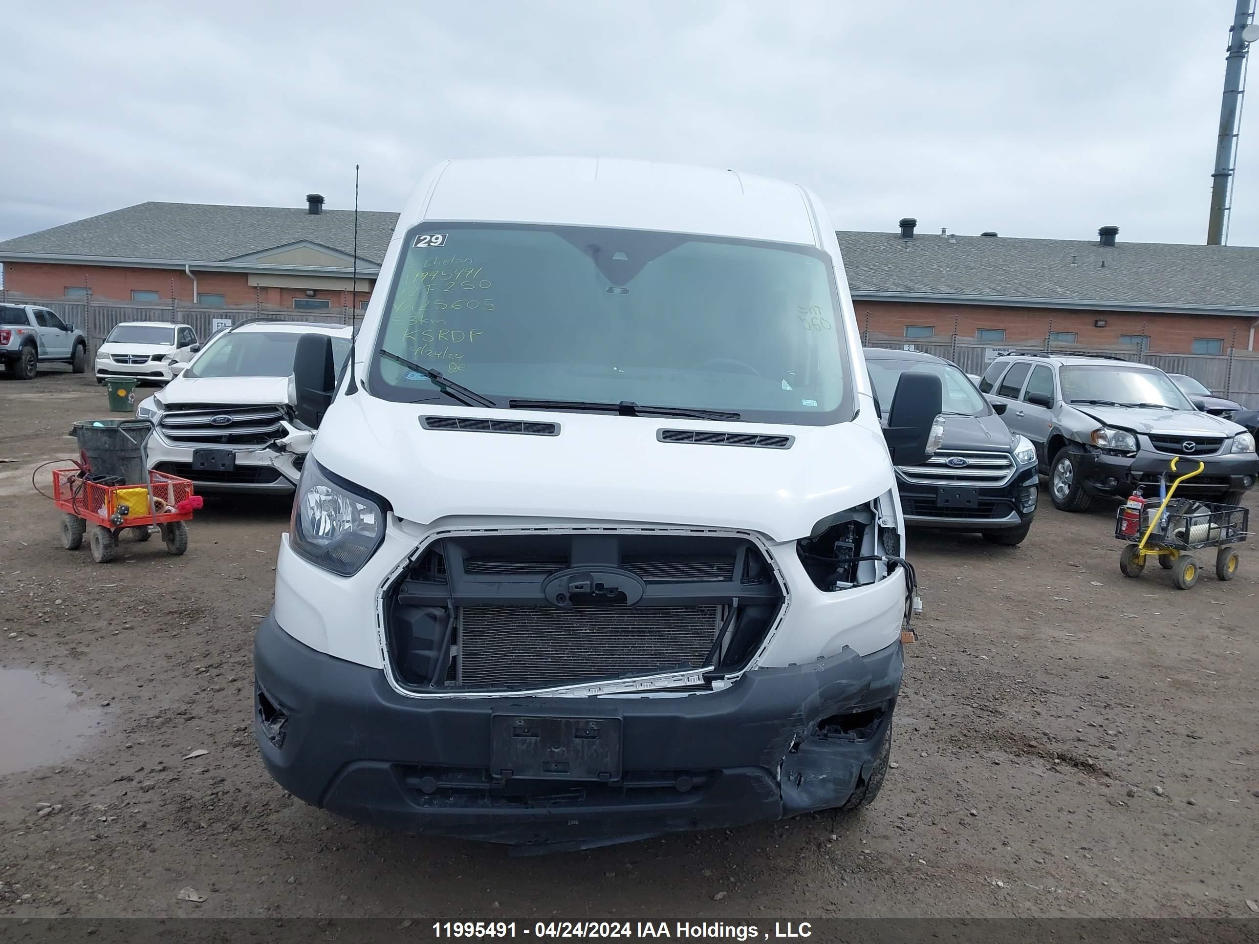 Photo 11 VIN: 1FTBR1C81NKA25605 - FORD TRANSIT 