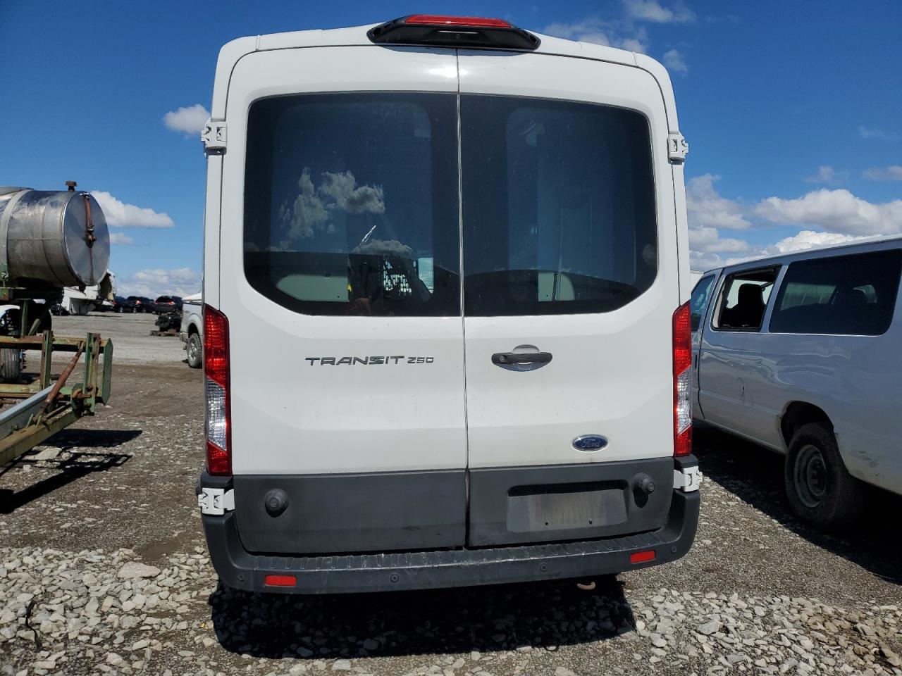 Photo 5 VIN: 1FTBR1C85LKA45000 - FORD TRANSIT 