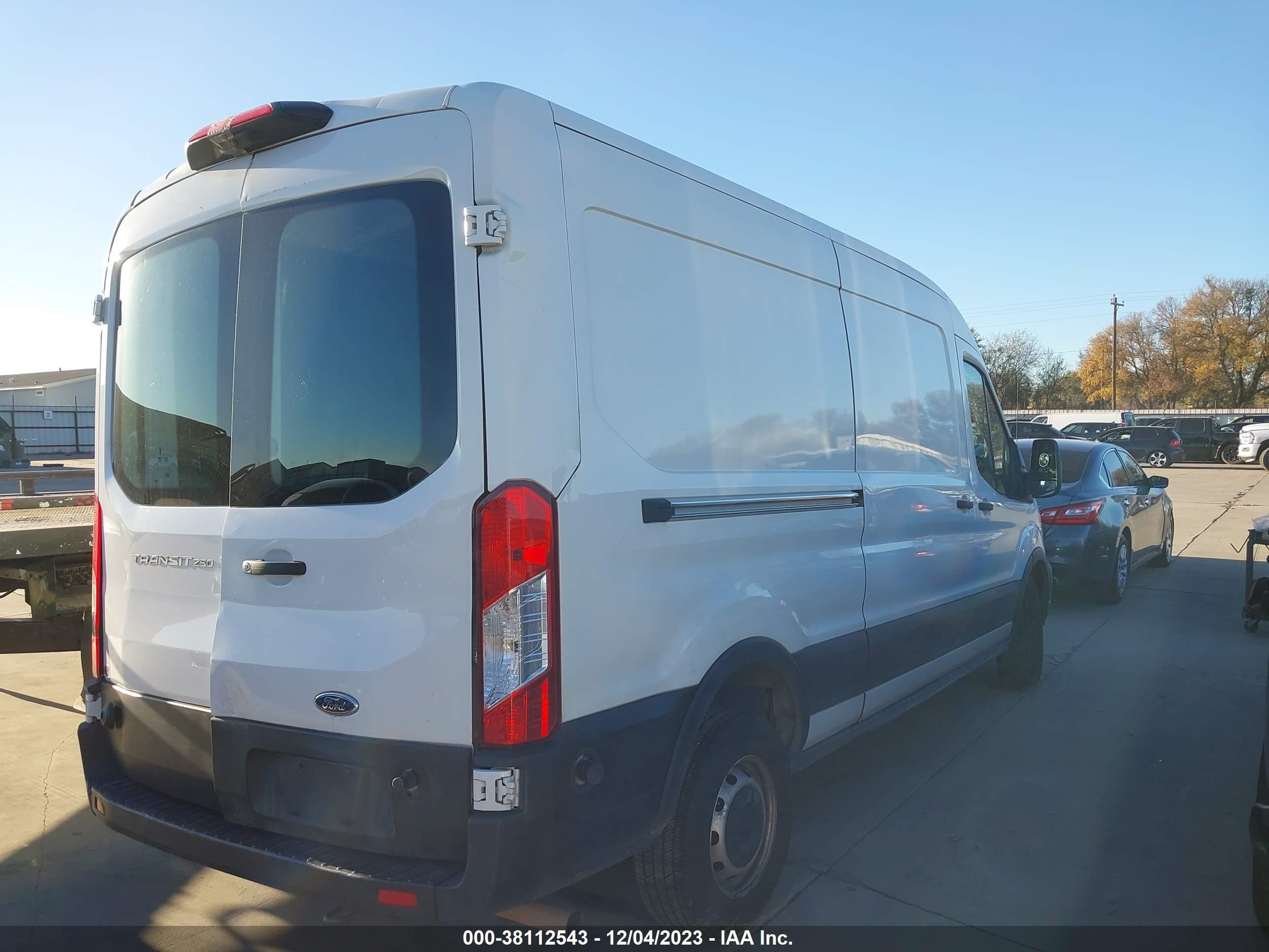 Photo 3 VIN: 1FTBR1C87LKA04559 - FORD TRANSIT 