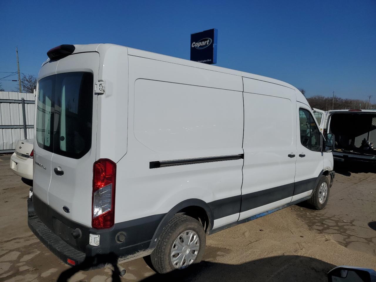 Photo 2 VIN: 1FTBR1C87LKB16102 - FORD TRANSIT 