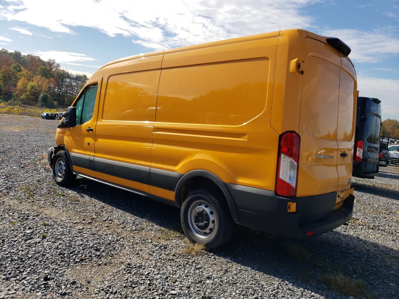 Photo 1 VIN: 1FTBR1C8XNKA82014 - FORD TRANSIT 