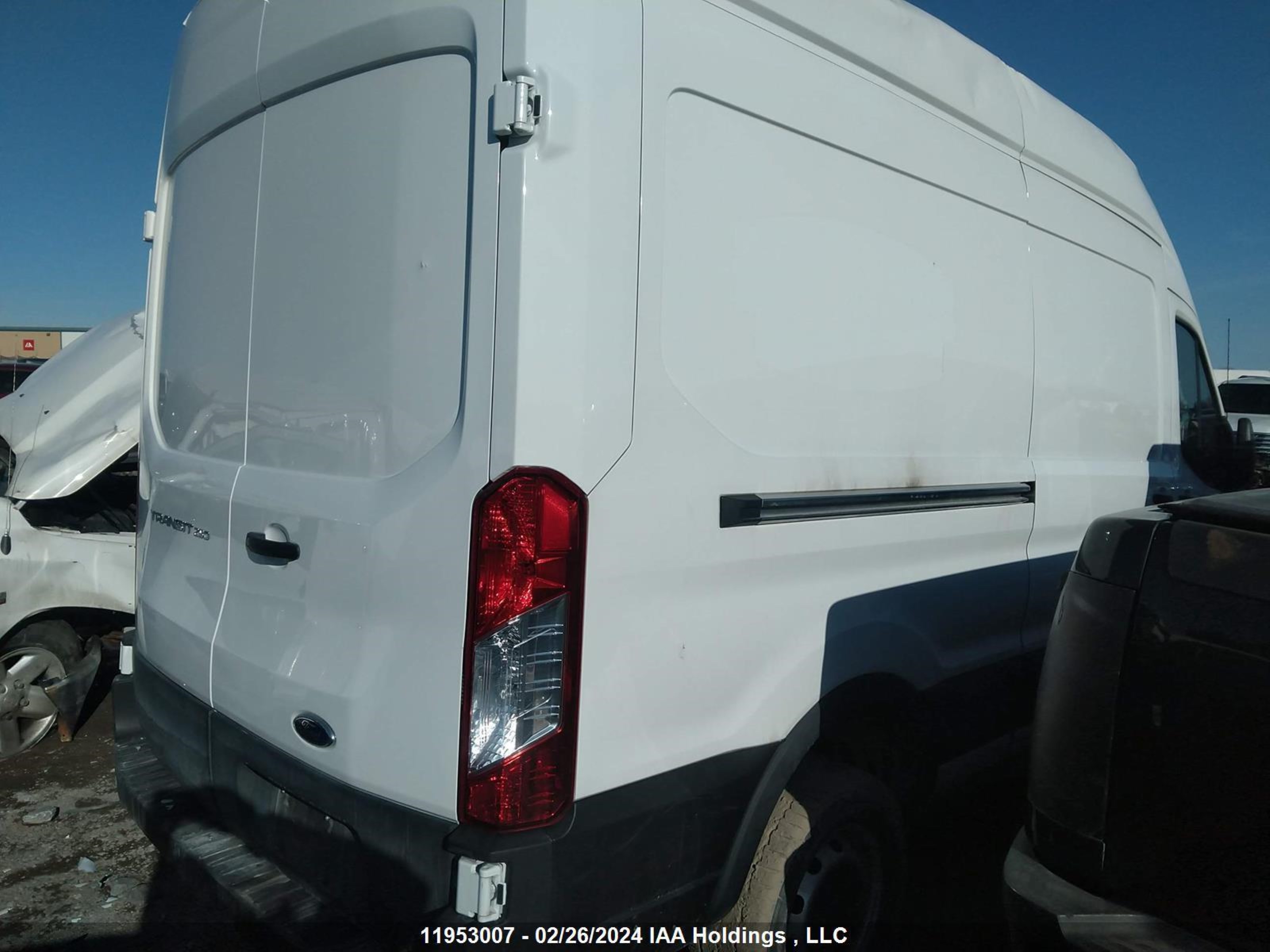 Photo 3 VIN: 1FTBR1X83NKA79403 - FORD TRANSIT 