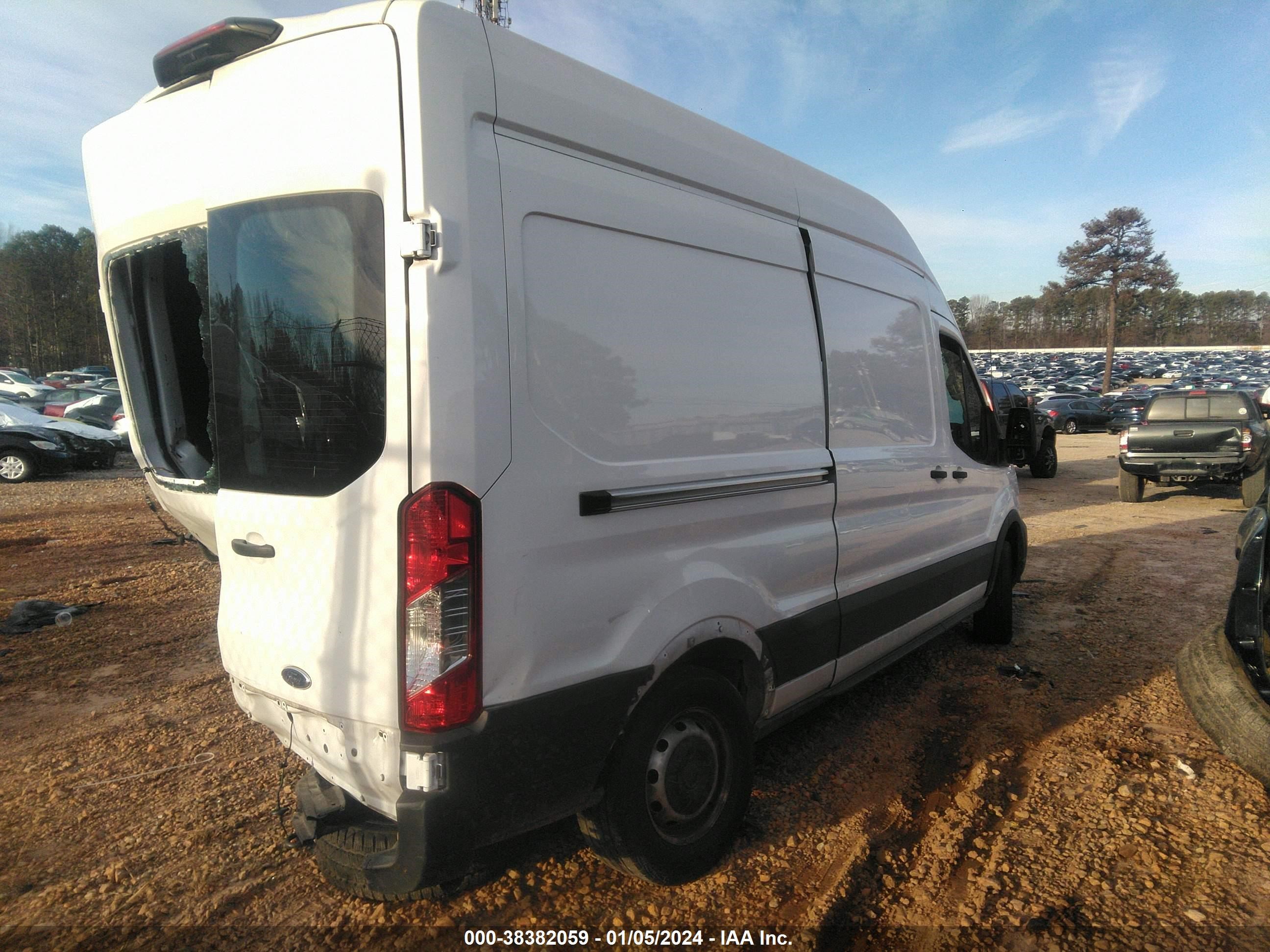 Photo 3 VIN: 1FTBR1X85MKA64867 - FORD TRANSIT 