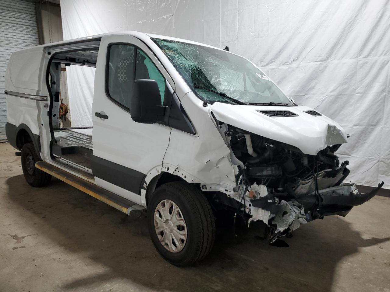 Photo 3 VIN: 1FTBR1Y81PKA93401 - FORD TRANSIT 