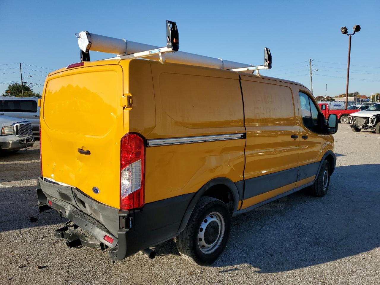 Photo 2 VIN: 1FTBR1Y82NKA67094 - FORD TRANSIT 