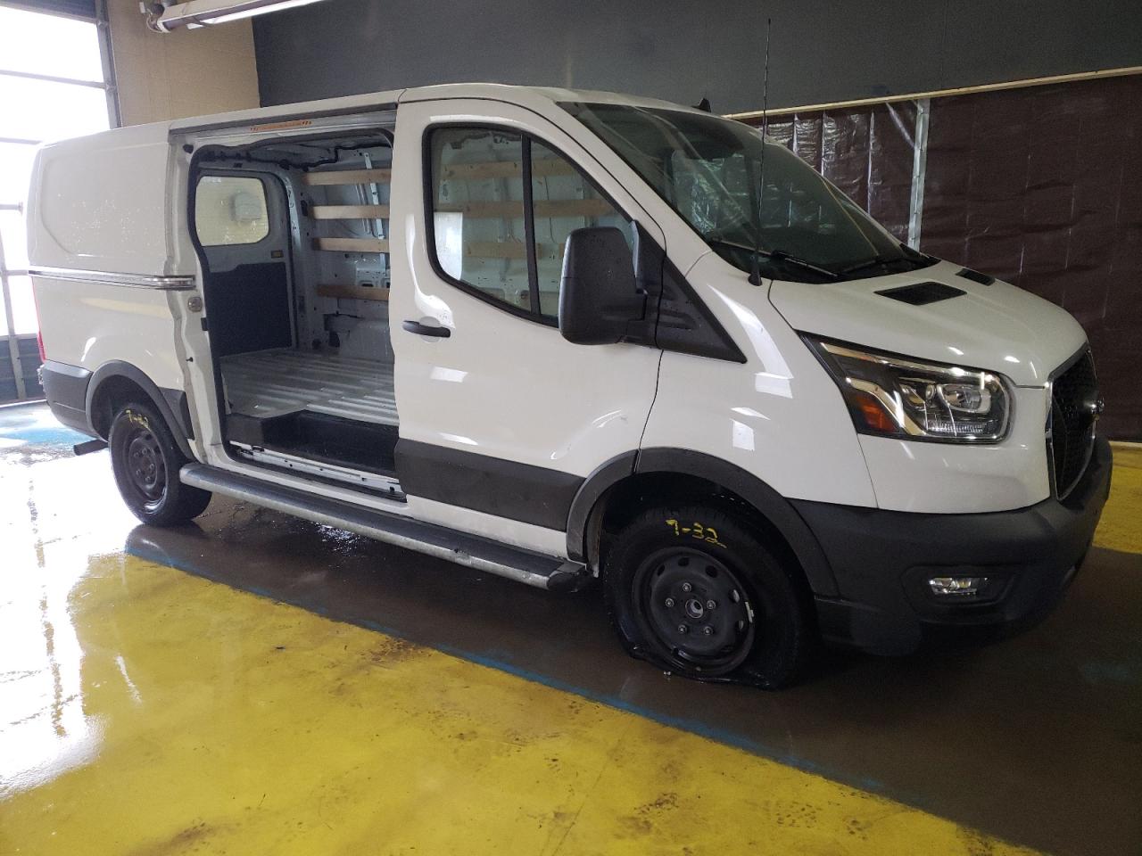 Photo 3 VIN: 1FTBR1Y85PKA29975 - FORD TRANSIT 