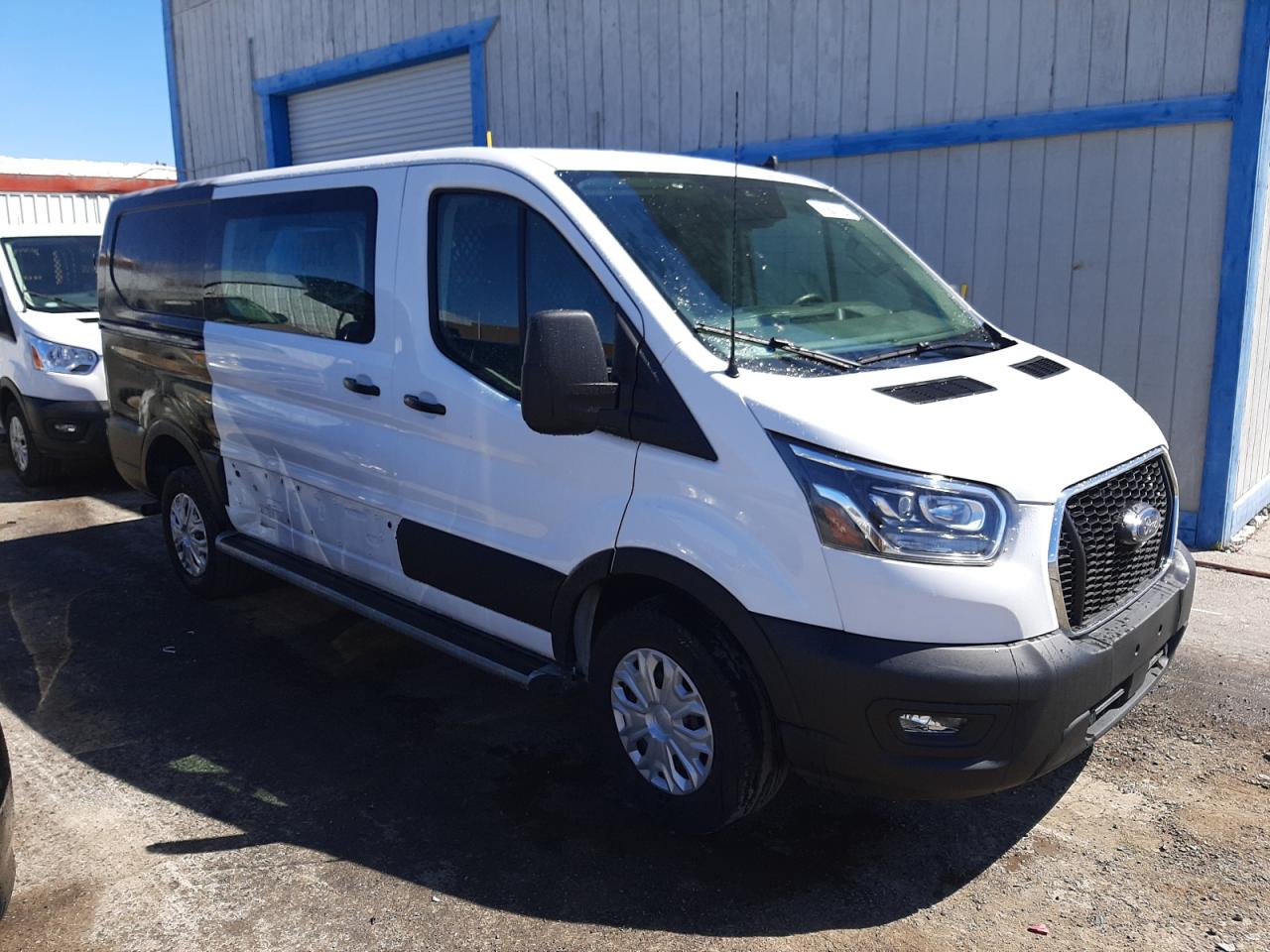 Photo 3 VIN: 1FTBR1Y88PKA17898 - FORD TRANSIT 