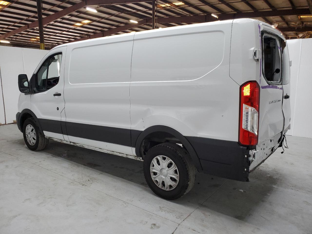 Photo 1 VIN: 1FTBR1Y8XNKA38619 - FORD TRANSIT 