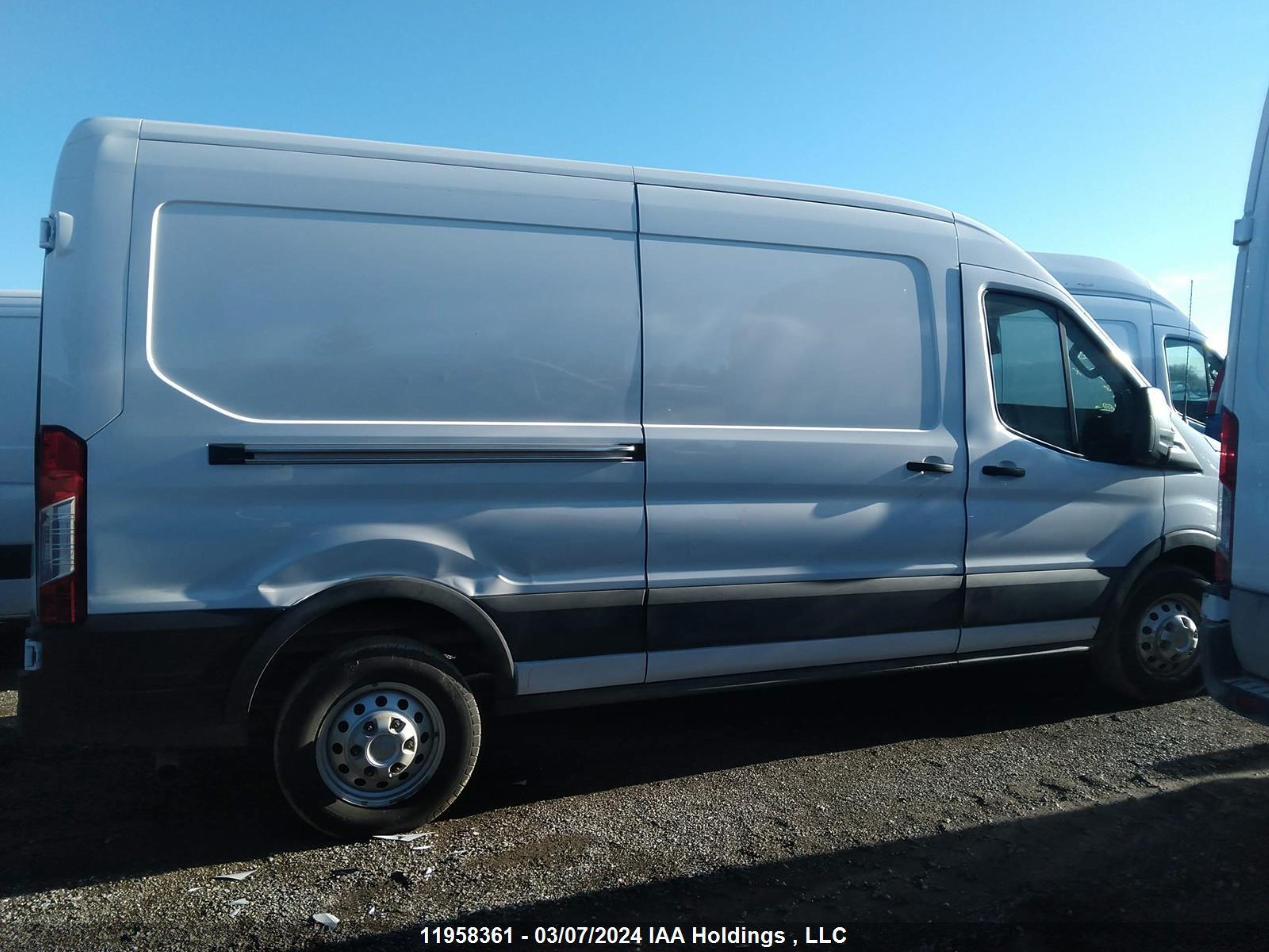 Photo 13 VIN: 1FTBR2C86NKA74448 - FORD TRANSIT 