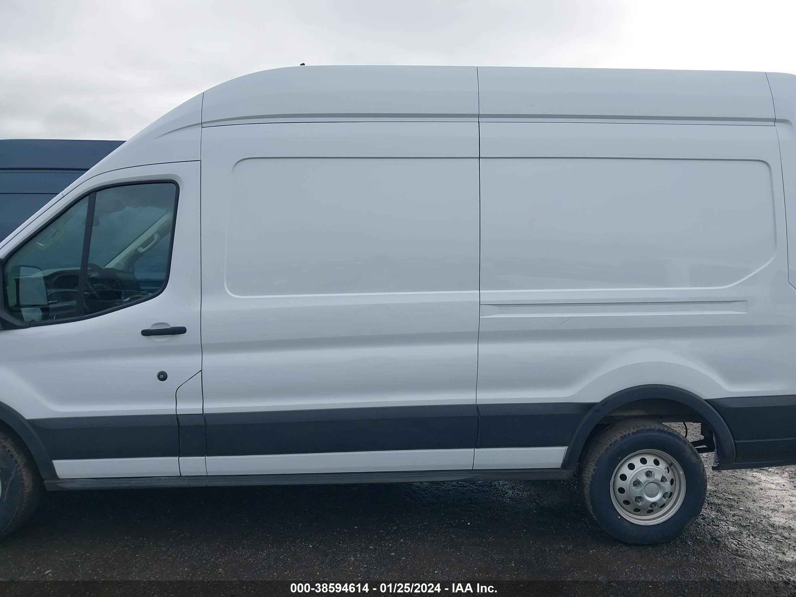 Photo 14 VIN: 1FTBR2X81NKA63321 - FORD TRANSIT 