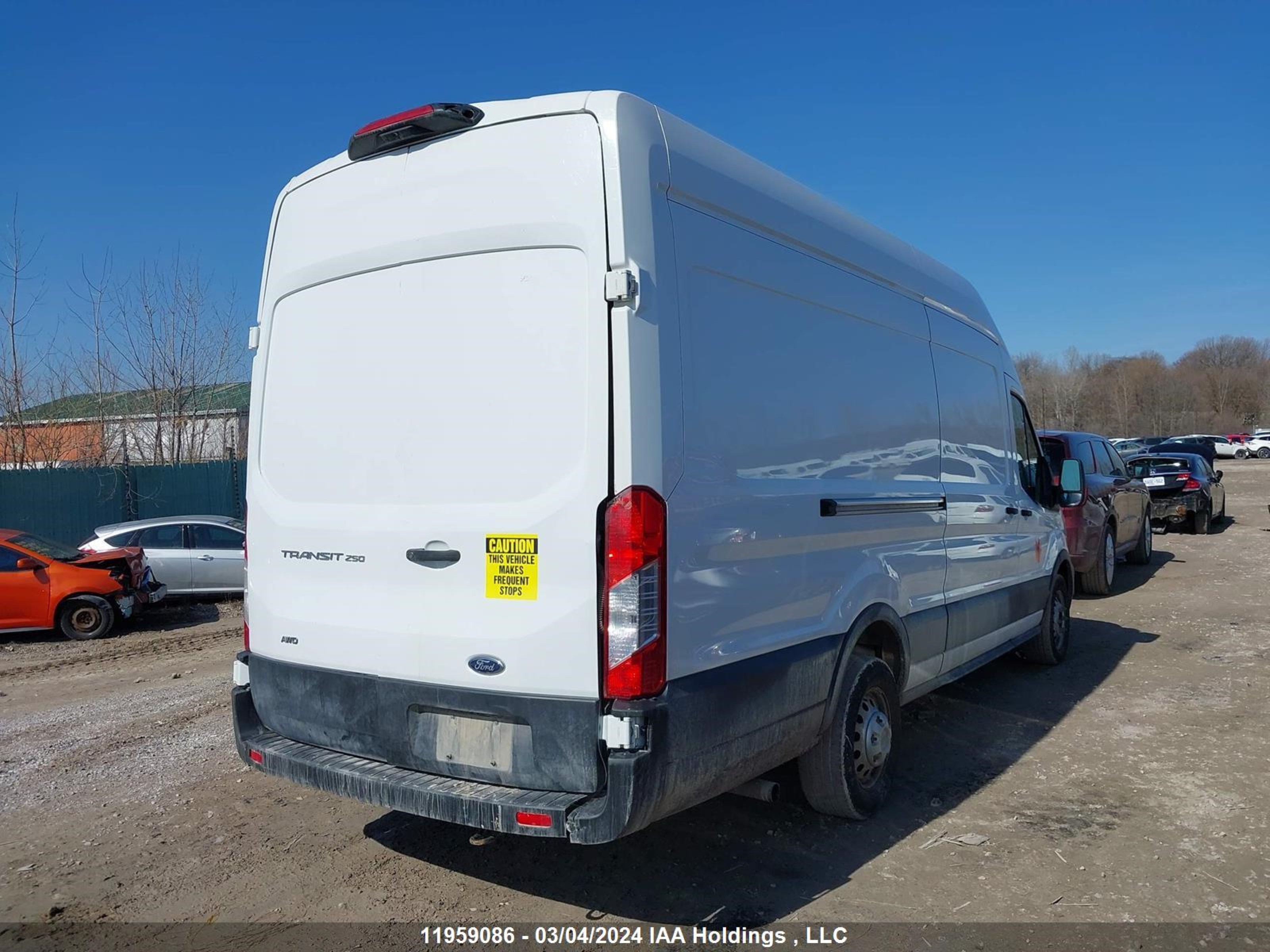 Photo 3 VIN: 1FTBR3U82NKA26997 - FORD TRANSIT 