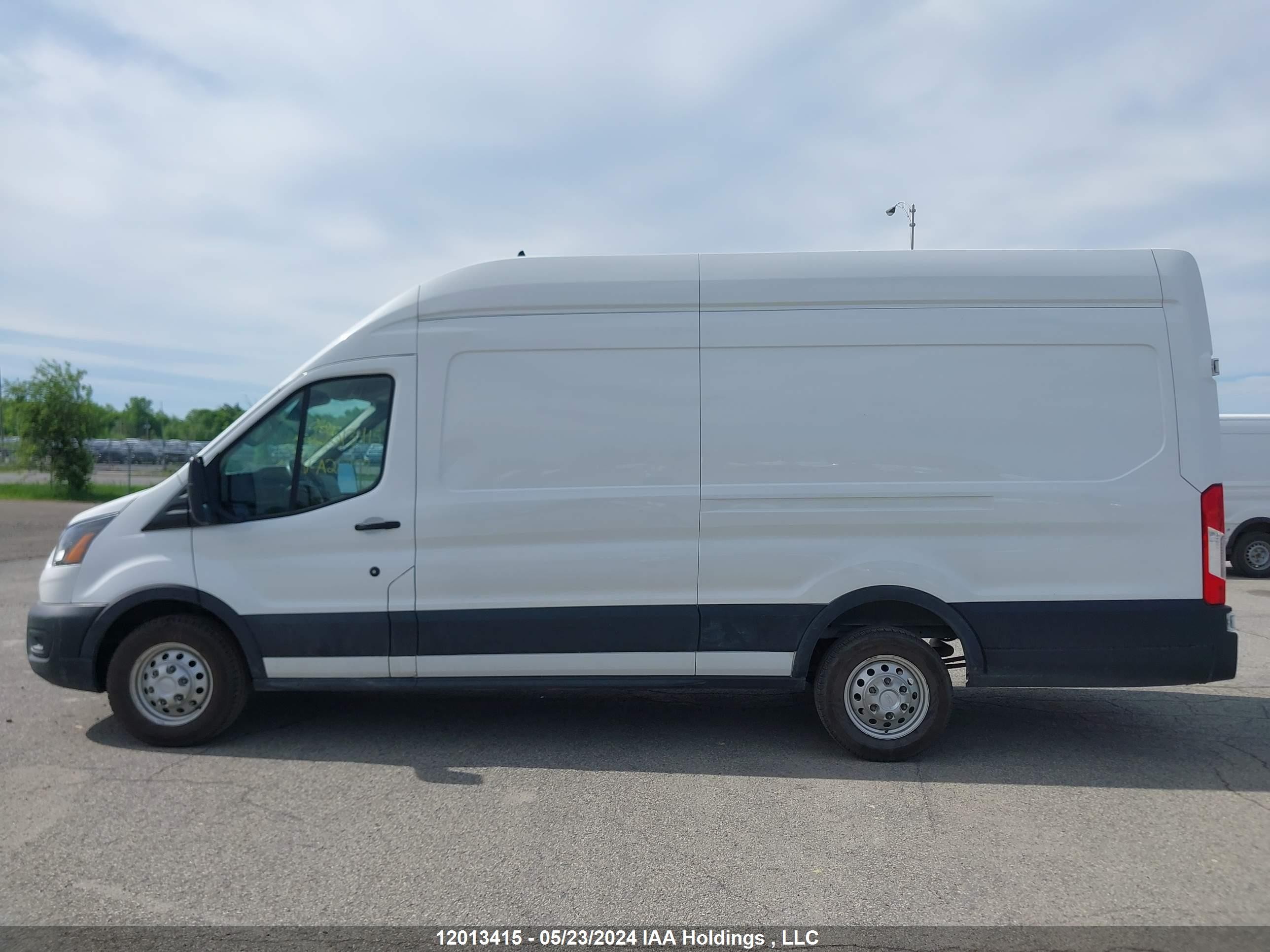 Photo 13 VIN: 1FTBR3U86NKA26758 - FORD TRANSIT 