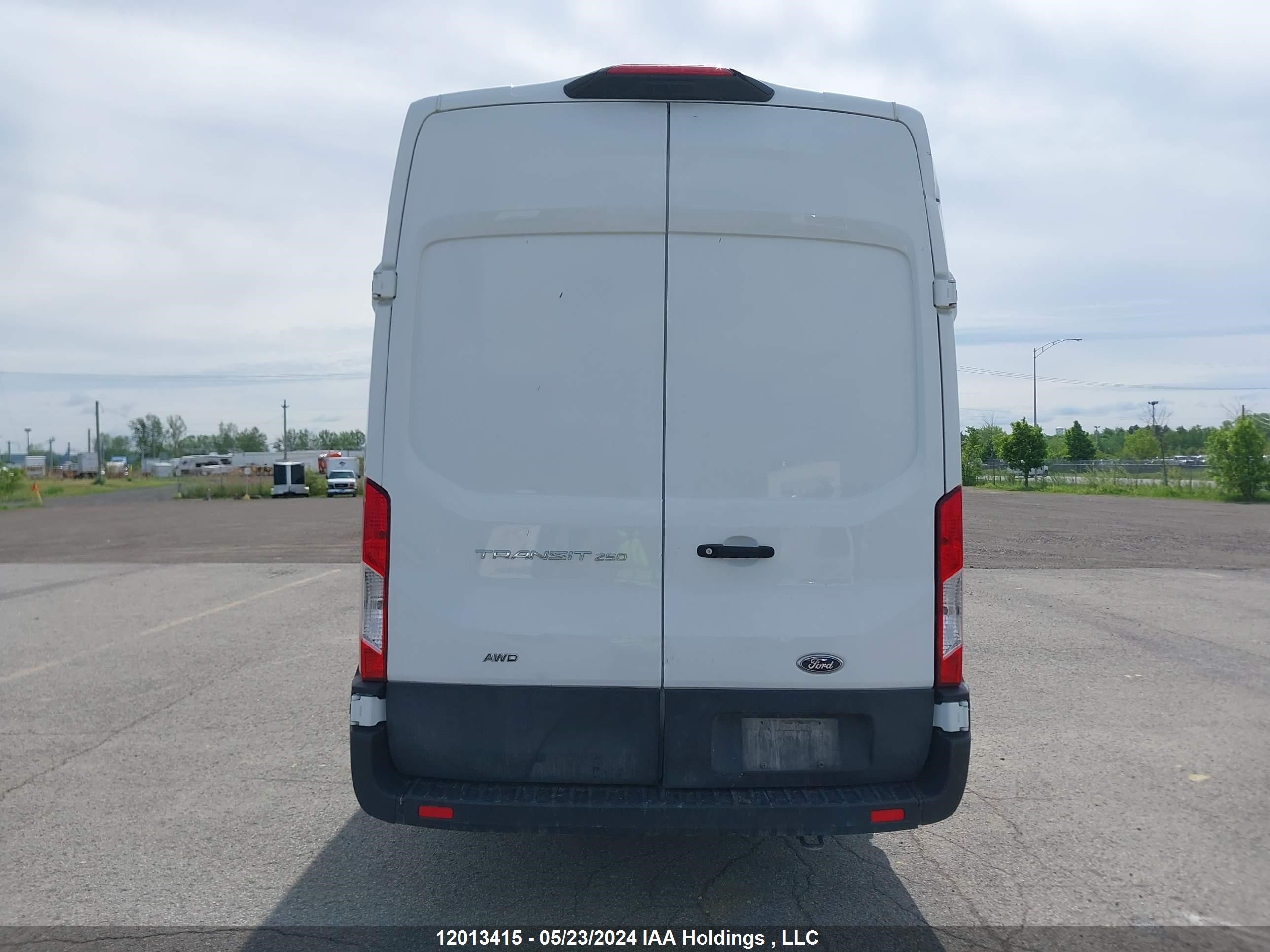 Photo 15 VIN: 1FTBR3U86NKA26758 - FORD TRANSIT 