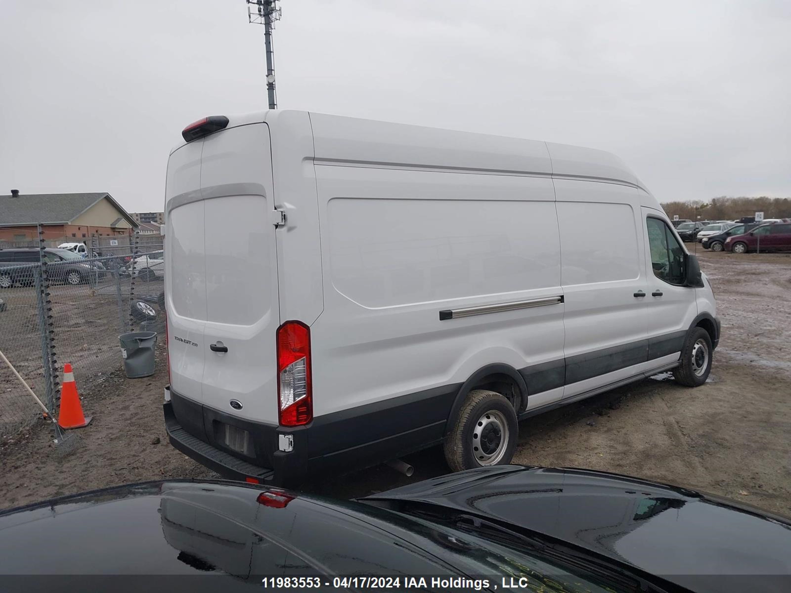 Photo 3 VIN: 1FTBR3X84PKB10706 - FORD TRANSIT 