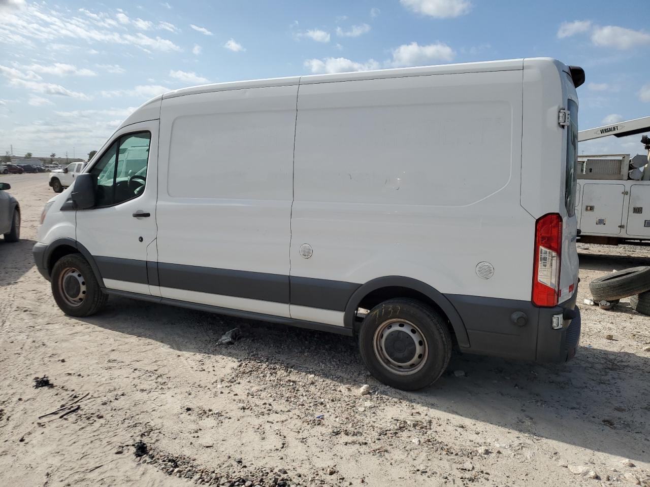 Photo 1 VIN: 1FTBW2CM7JKB37671 - FORD TRANSIT 