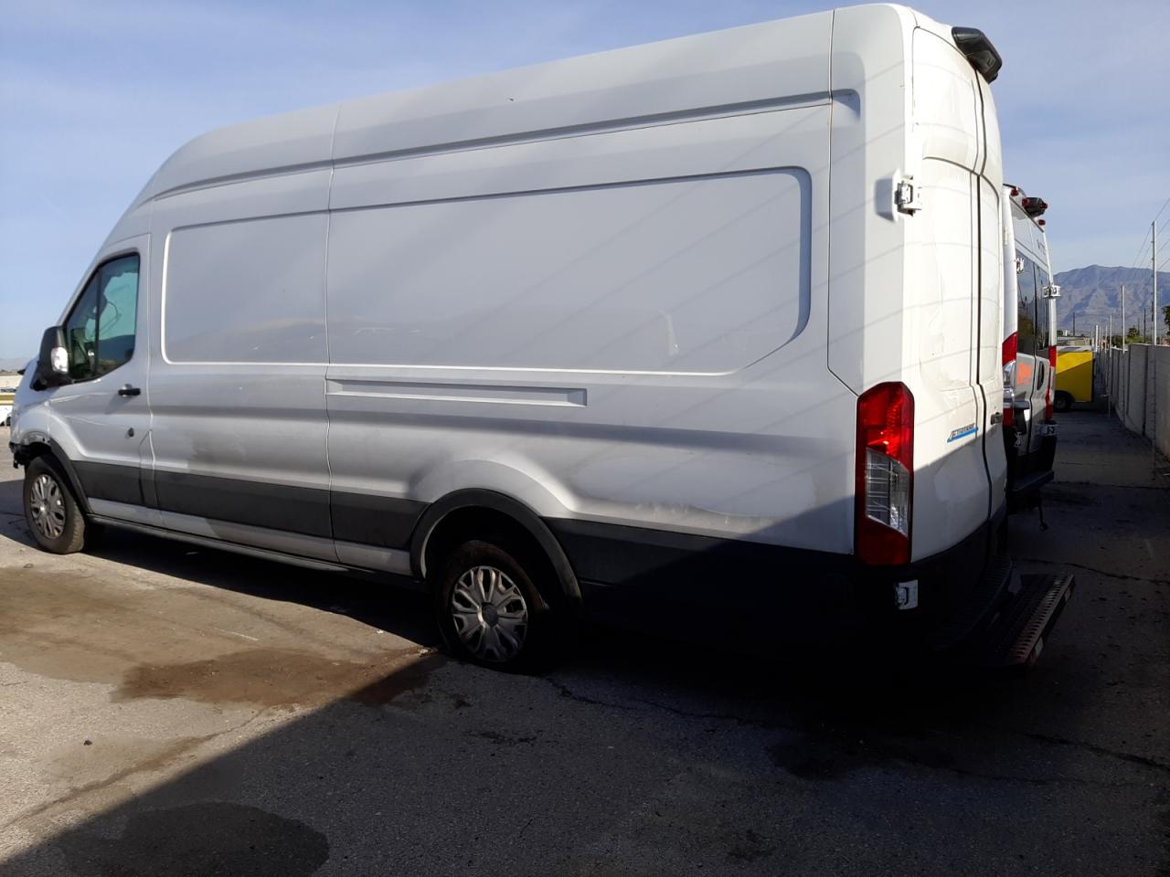 Photo 1 VIN: 1FTBW3XK1NKA30376 - FORD TRANSIT 