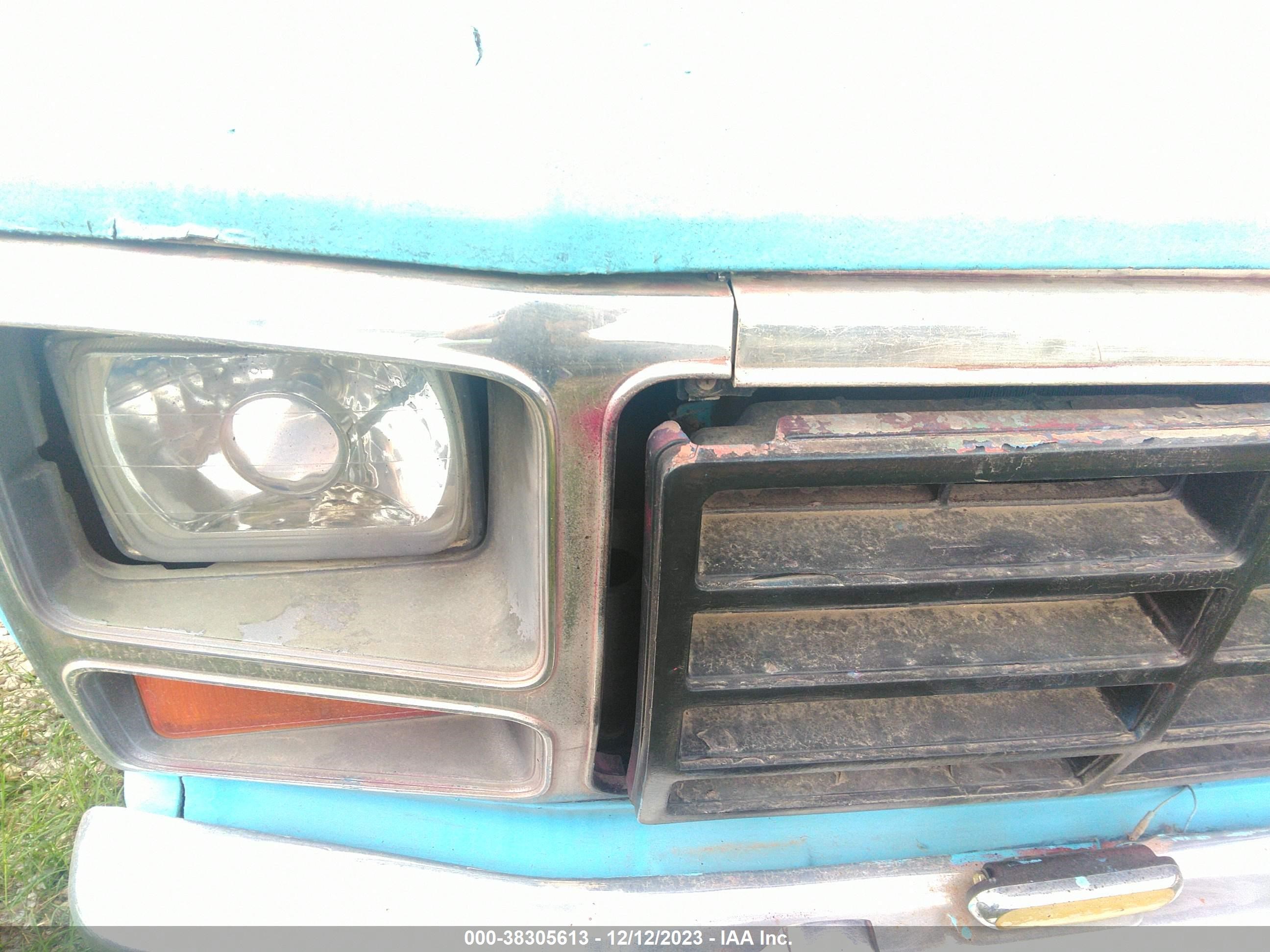 Photo 5 VIN: 1FTCF1031CPA32012 - FORD F100 