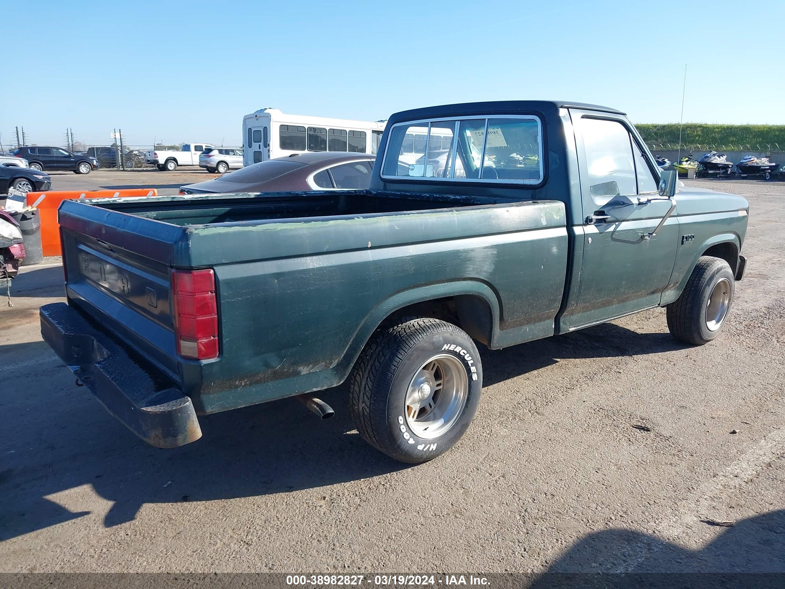 Photo 3 VIN: 1FTCF10E0CRA21234 - FORD F100 