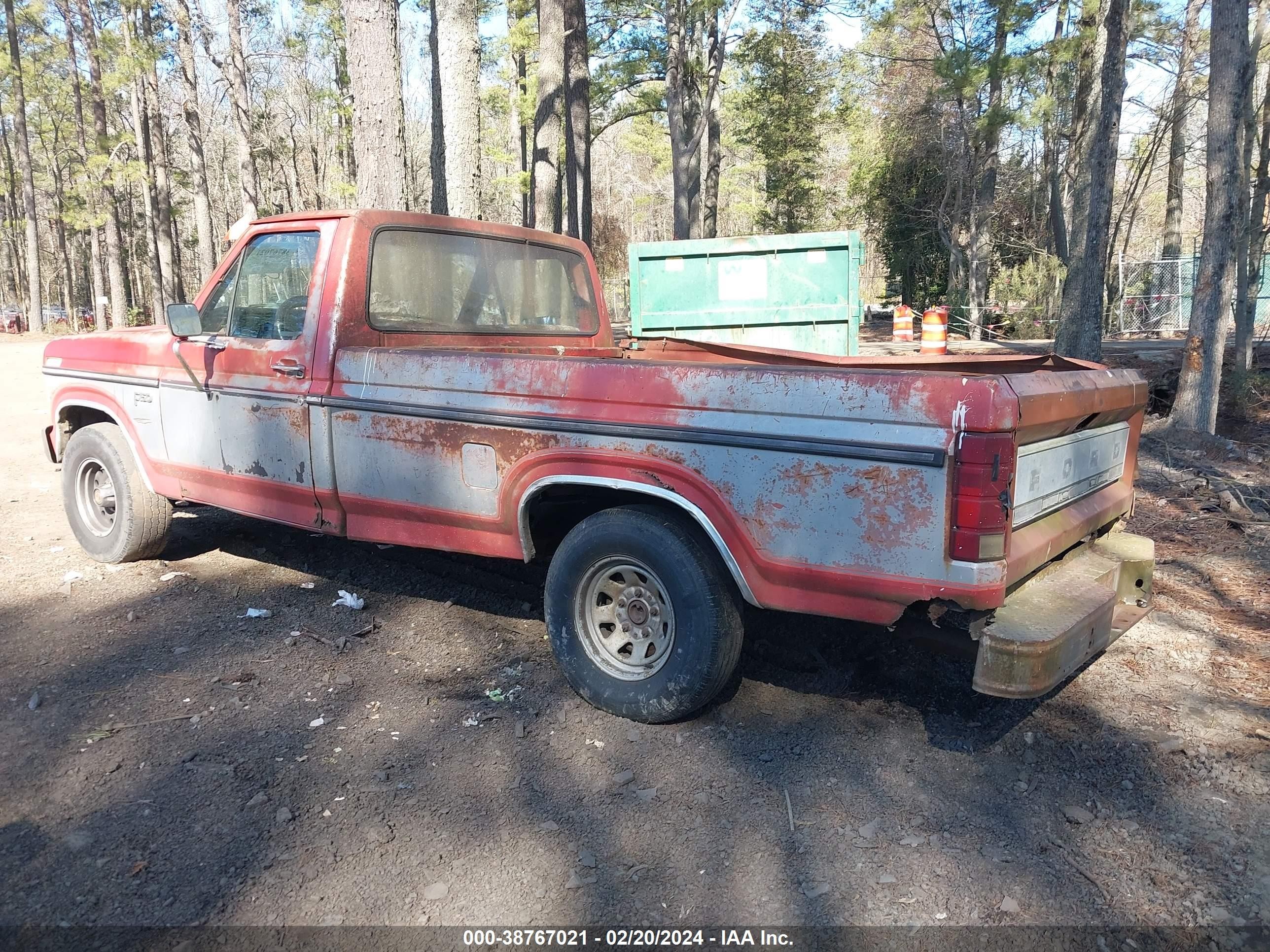 Photo 2 VIN: 1FTCF15Y8FNA25417 - FORD F-150 