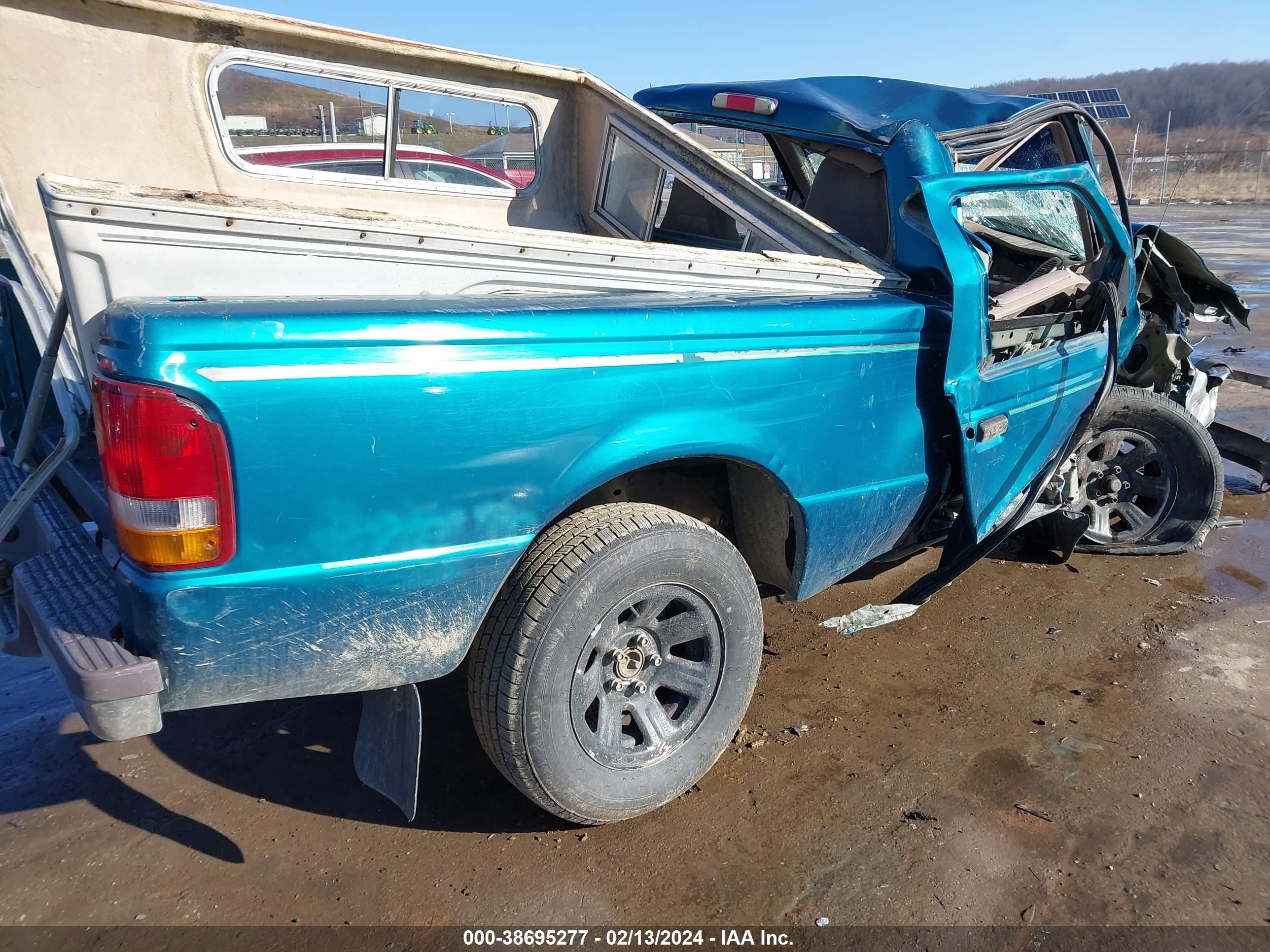 Photo 3 VIN: 1FTCR10A1VUD04309 - FORD RANGER 