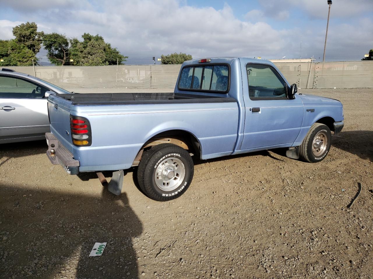 Photo 2 VIN: 1FTCR10A2VPB31768 - FORD RANGER 