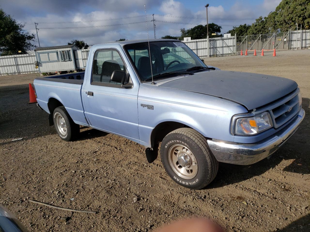 Photo 3 VIN: 1FTCR10A2VPB31768 - FORD RANGER 