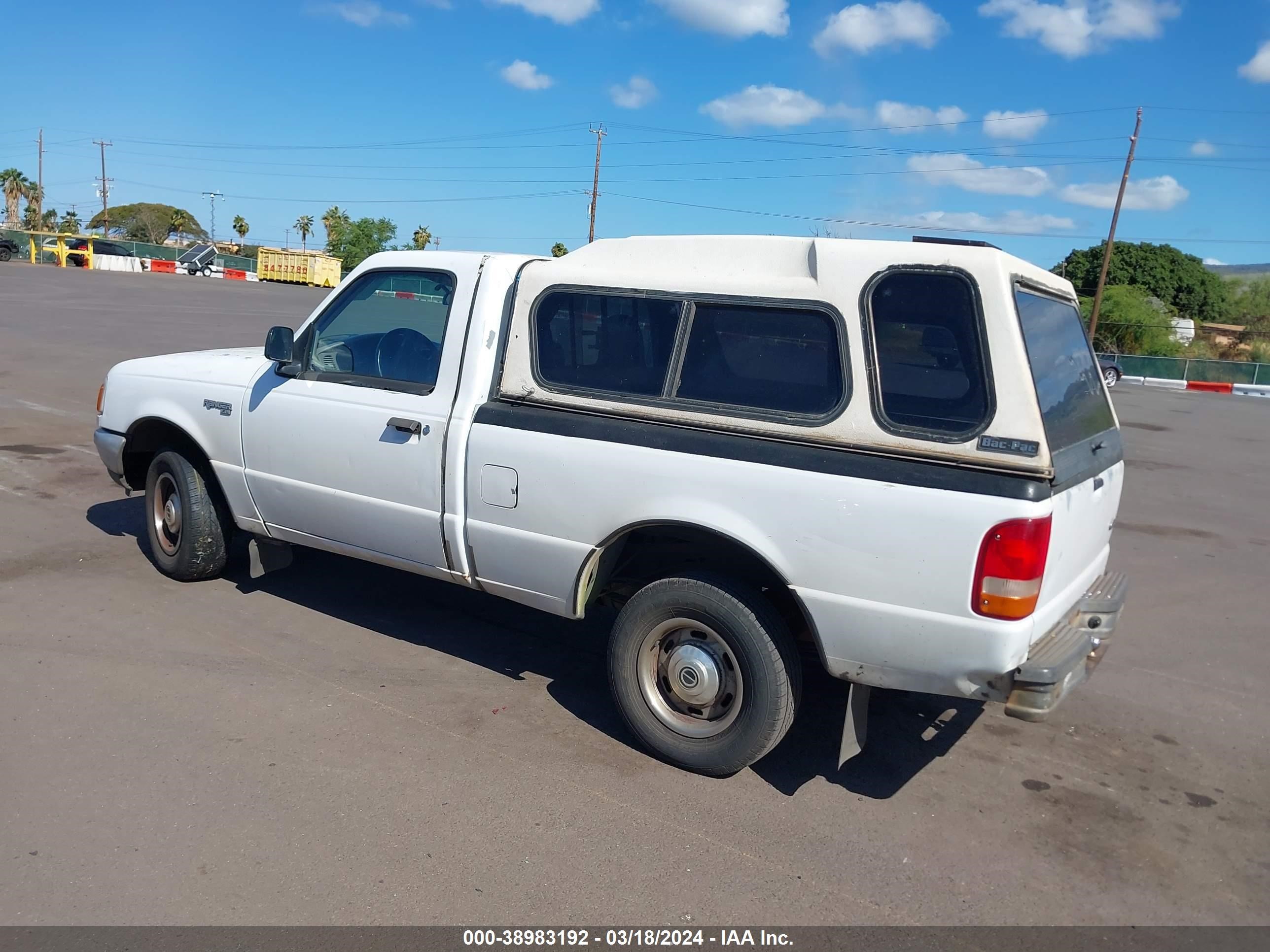 Photo 2 VIN: 1FTCR10A2VUB17175 - FORD RANGER 