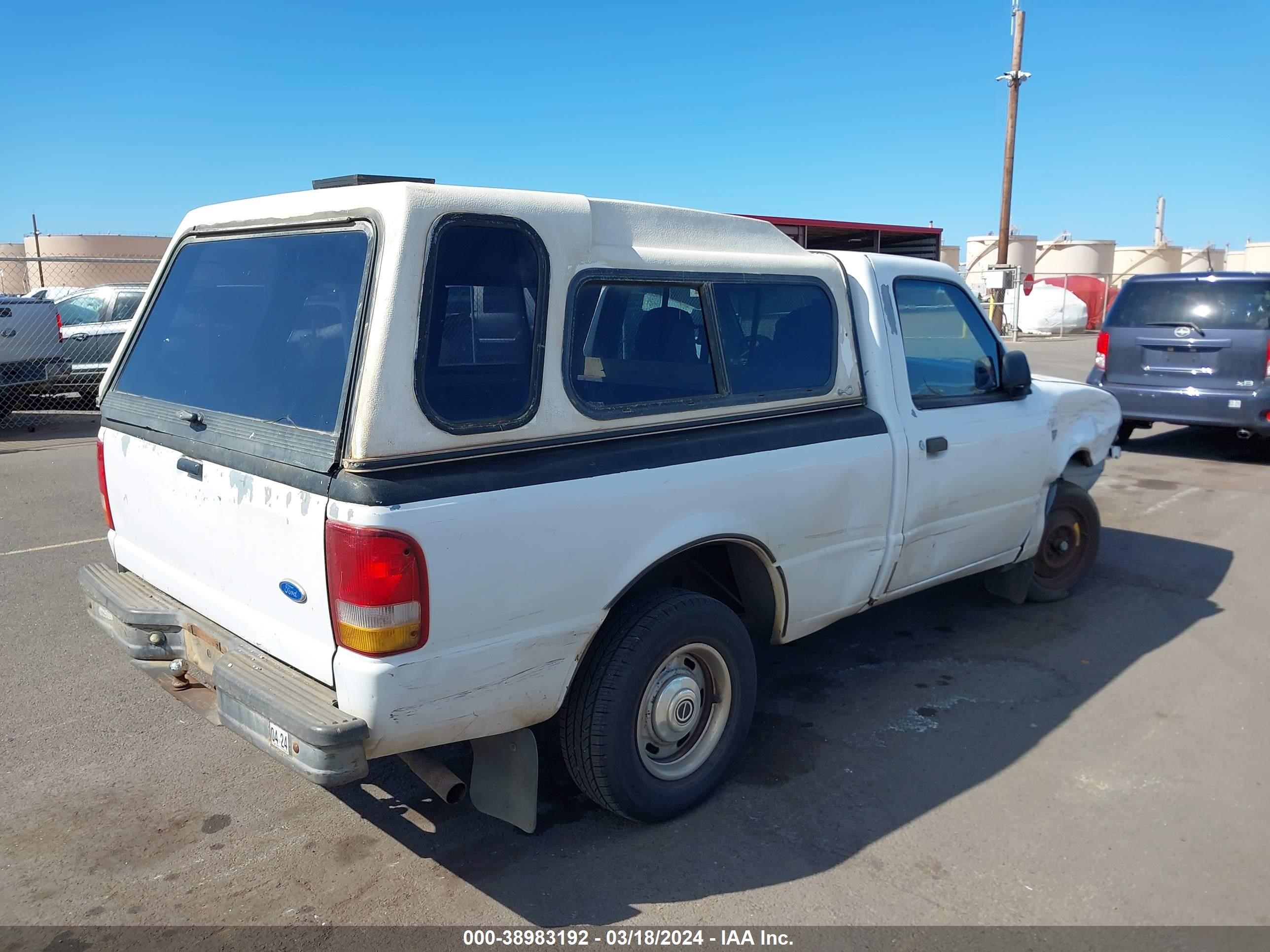 Photo 3 VIN: 1FTCR10A2VUB17175 - FORD RANGER 