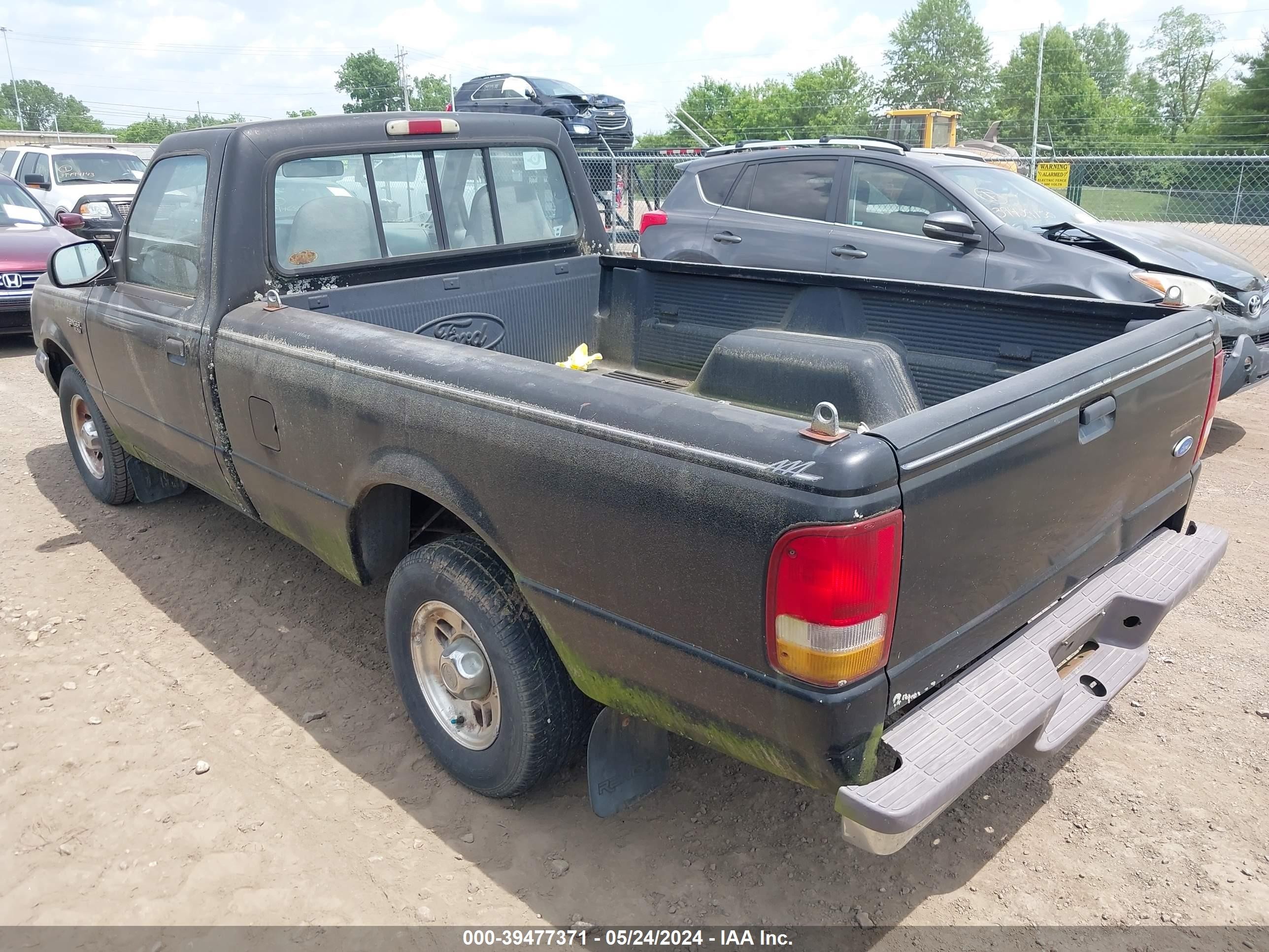 Photo 2 VIN: 1FTCR10A3TUA21567 - FORD RANGER 