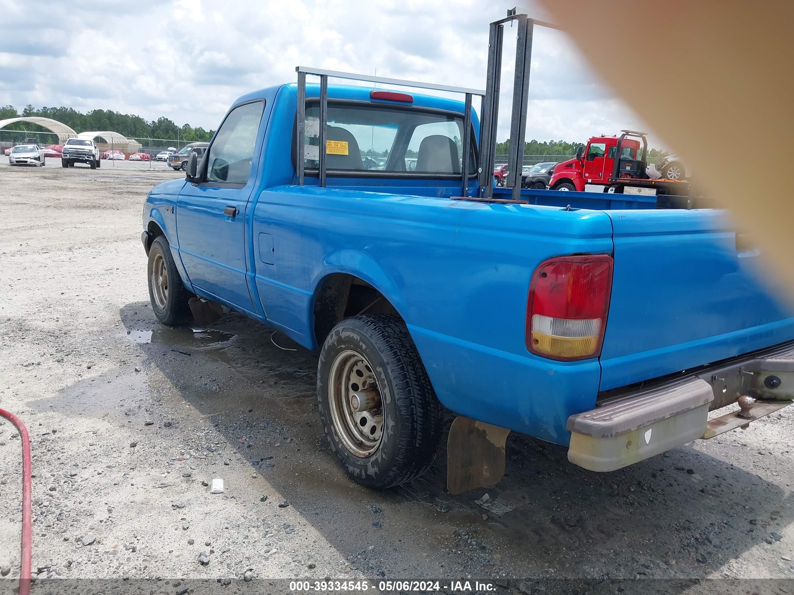 Photo 2 VIN: 1FTCR10A3TUB20695 - FORD RANGER 