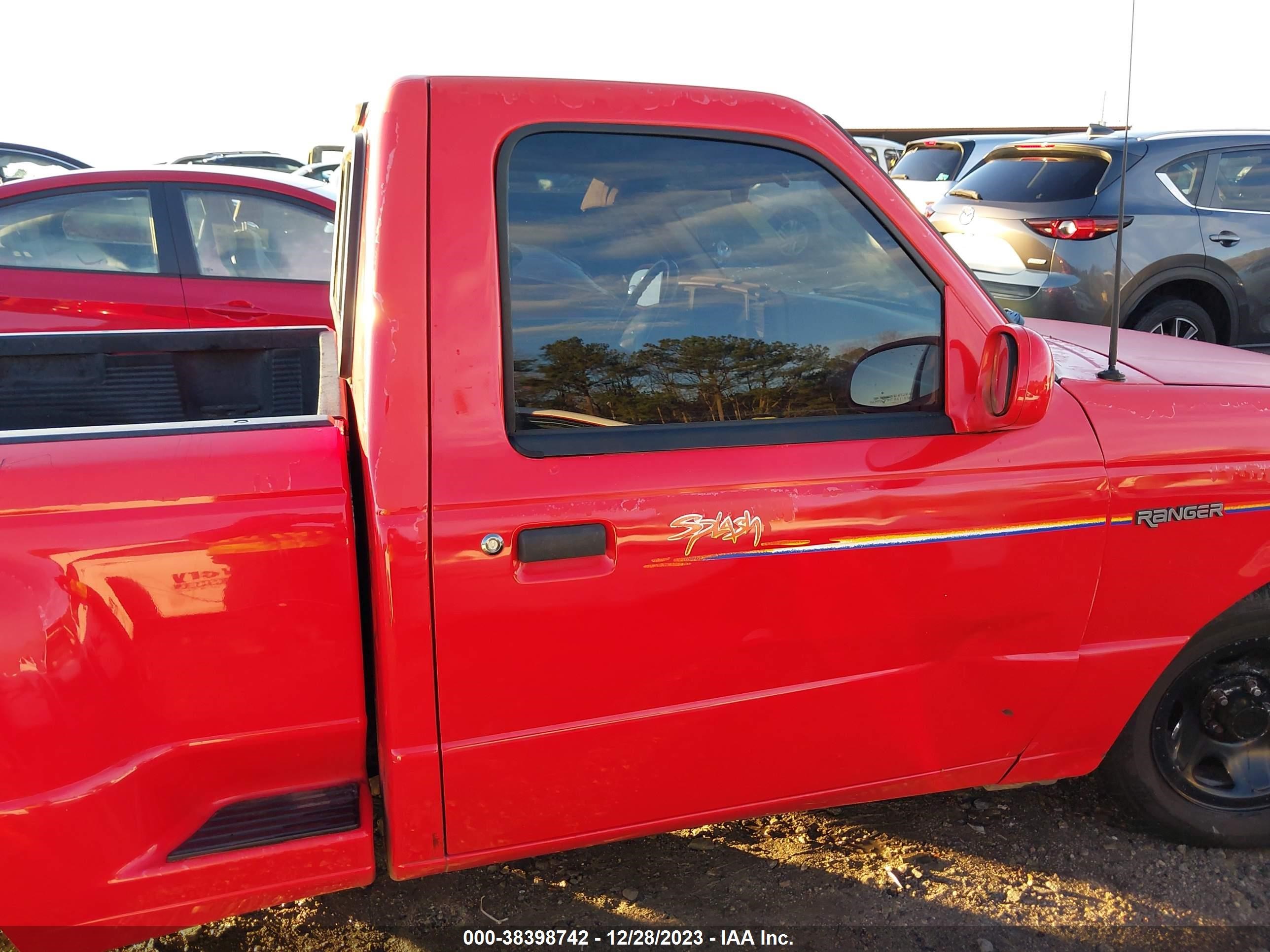 Photo 11 VIN: 1FTCR10A6RPB59322 - FORD RANGER 