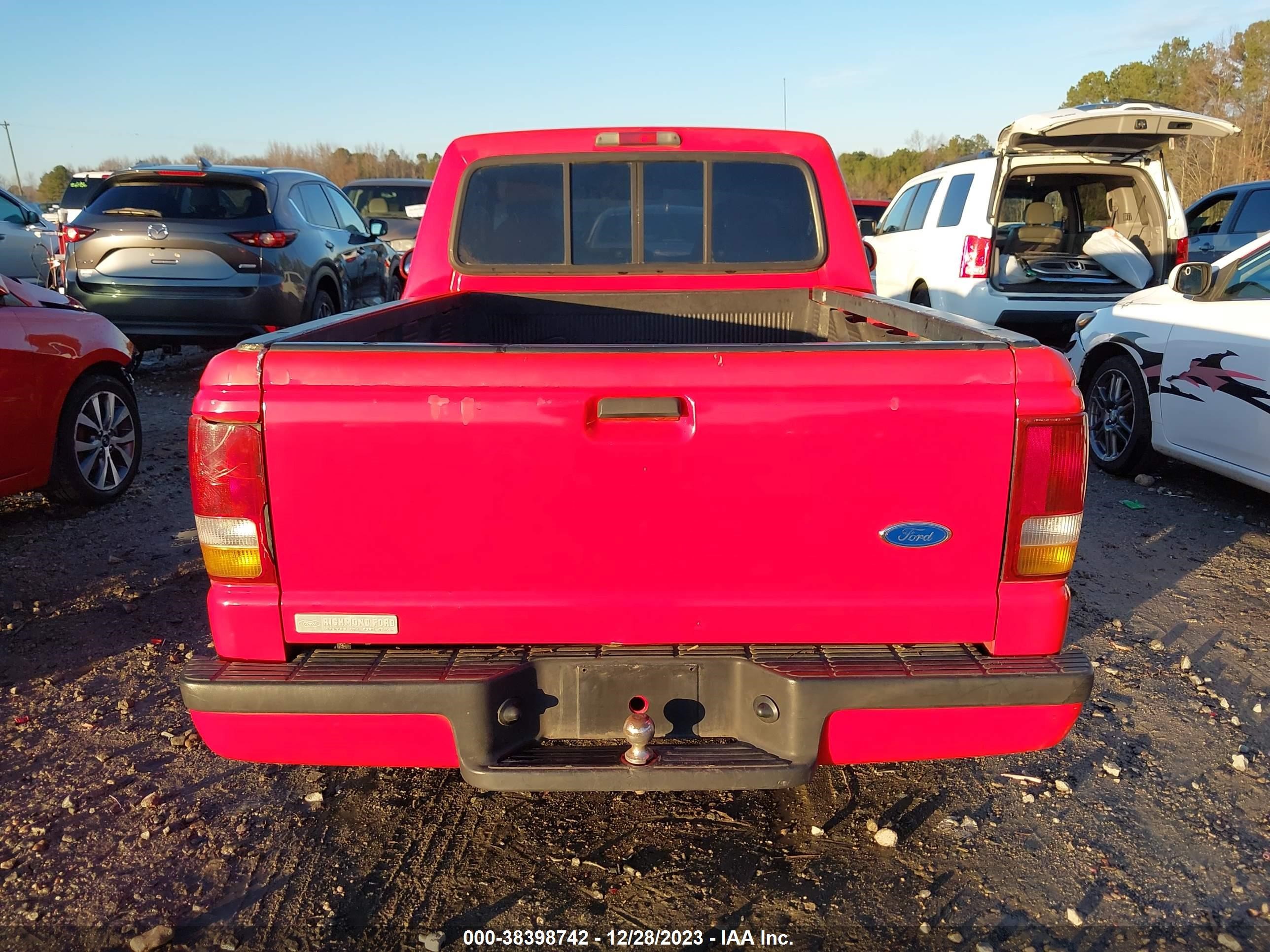 Photo 14 VIN: 1FTCR10A6RPB59322 - FORD RANGER 