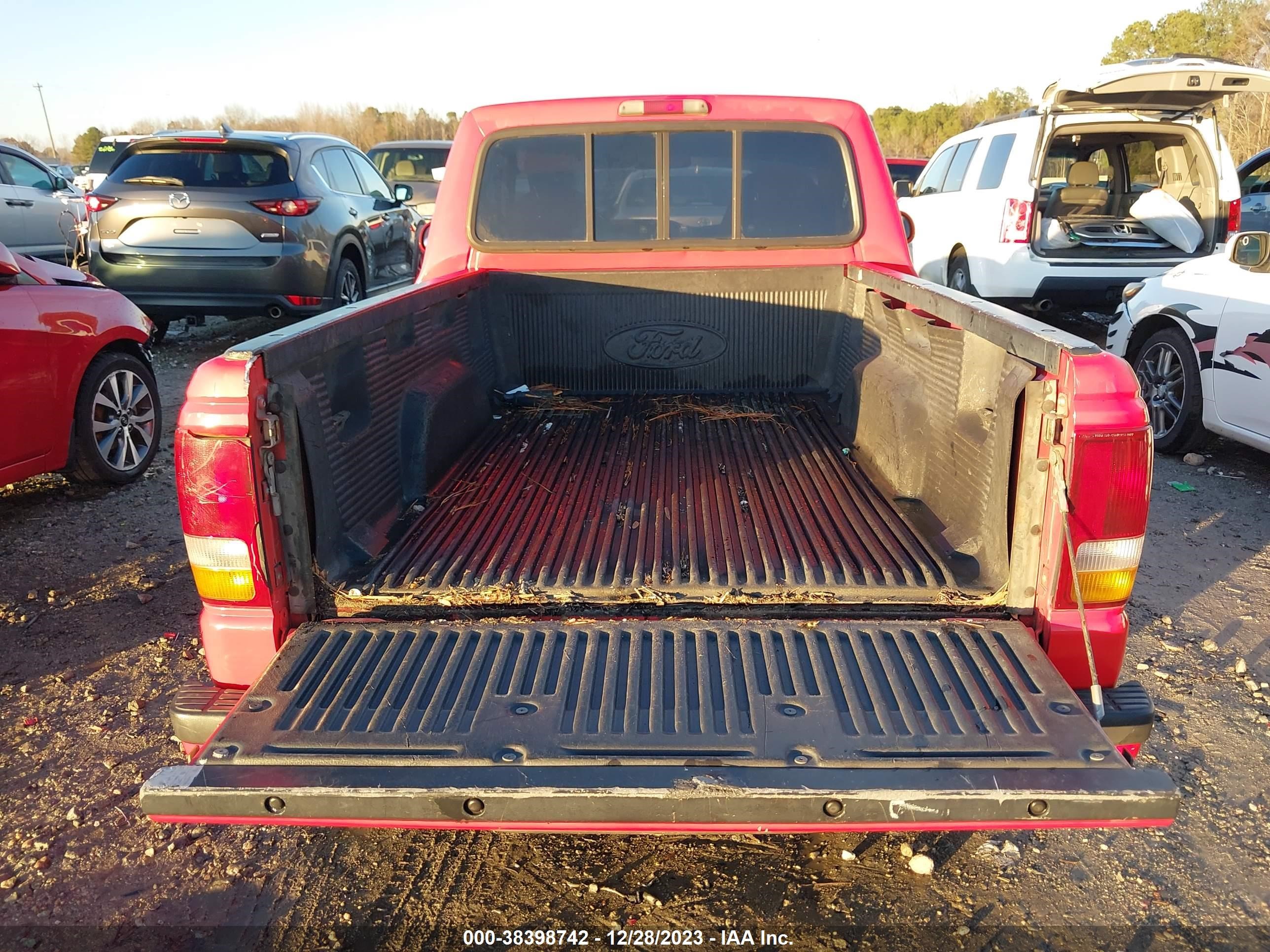 Photo 7 VIN: 1FTCR10A6RPB59322 - FORD RANGER 