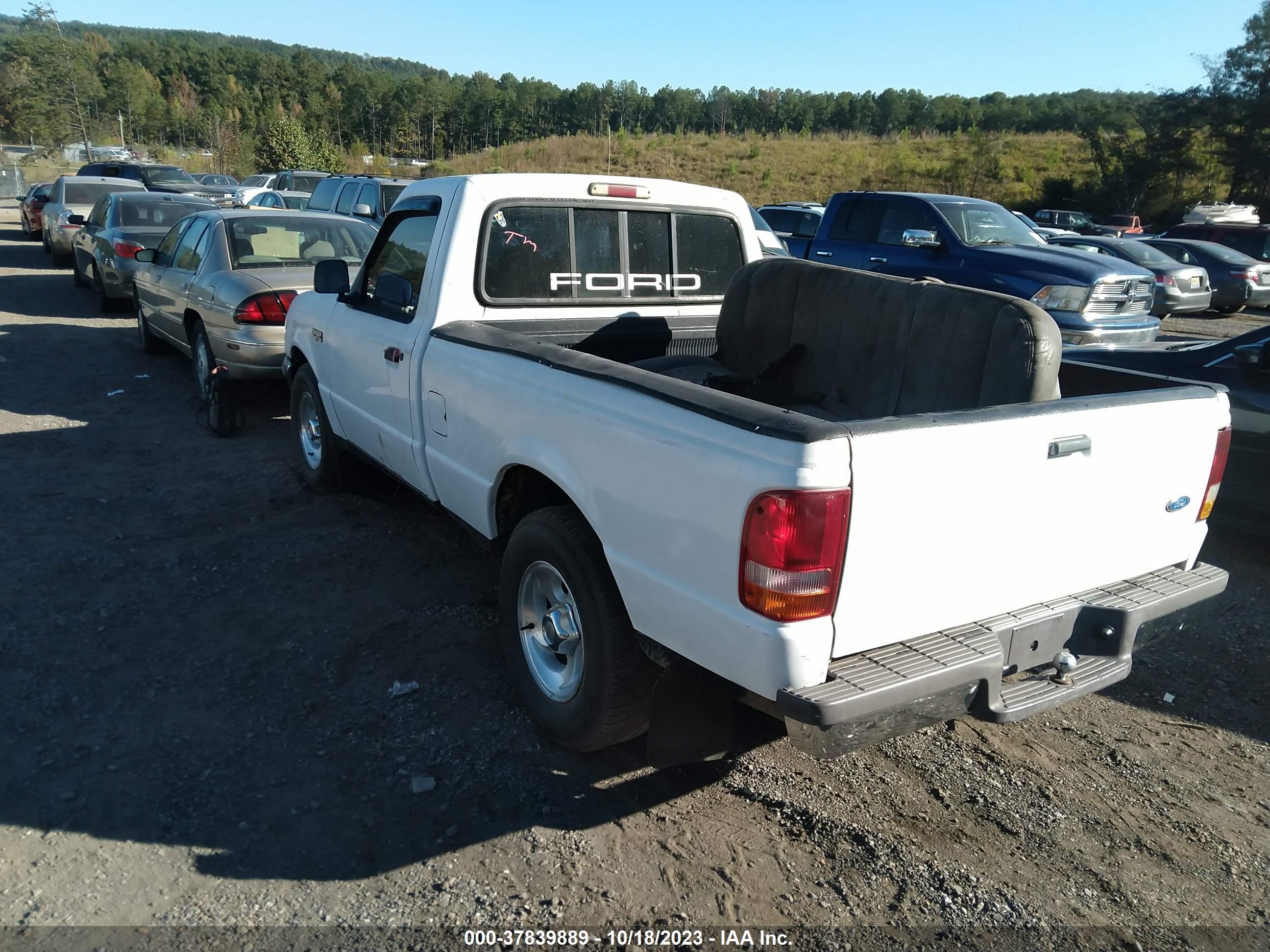 Photo 2 VIN: 1FTCR10A6VUC11155 - FORD RANGER 