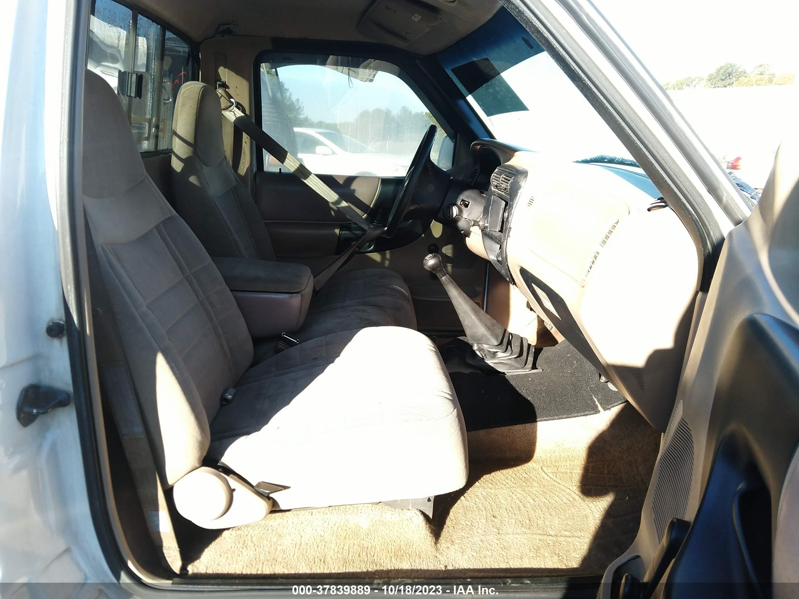 Photo 4 VIN: 1FTCR10A6VUC11155 - FORD RANGER 