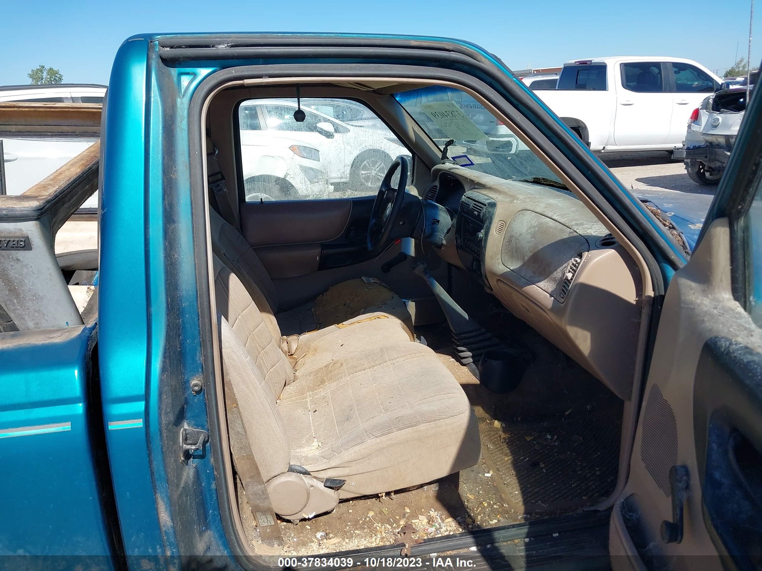 Photo 4 VIN: 1FTCR10A6VUC22737 - FORD RANGER 