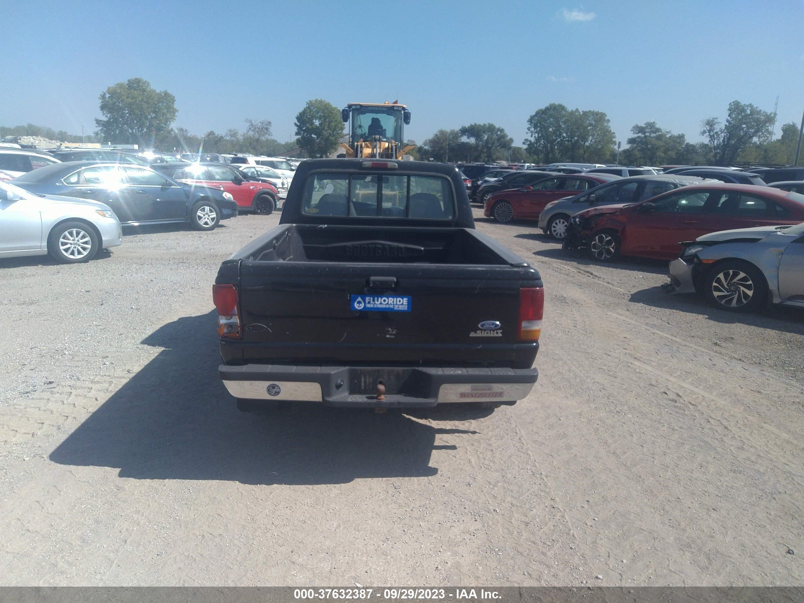 Photo 16 VIN: 1FTCR10A7VUA52209 - FORD RANGER 