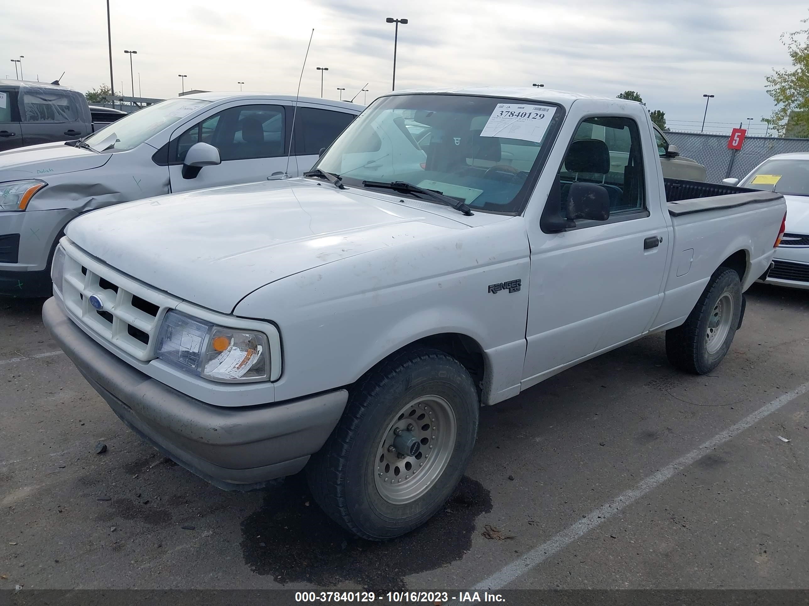 Photo 1 VIN: 1FTCR10A8RUD11408 - FORD RANGER 