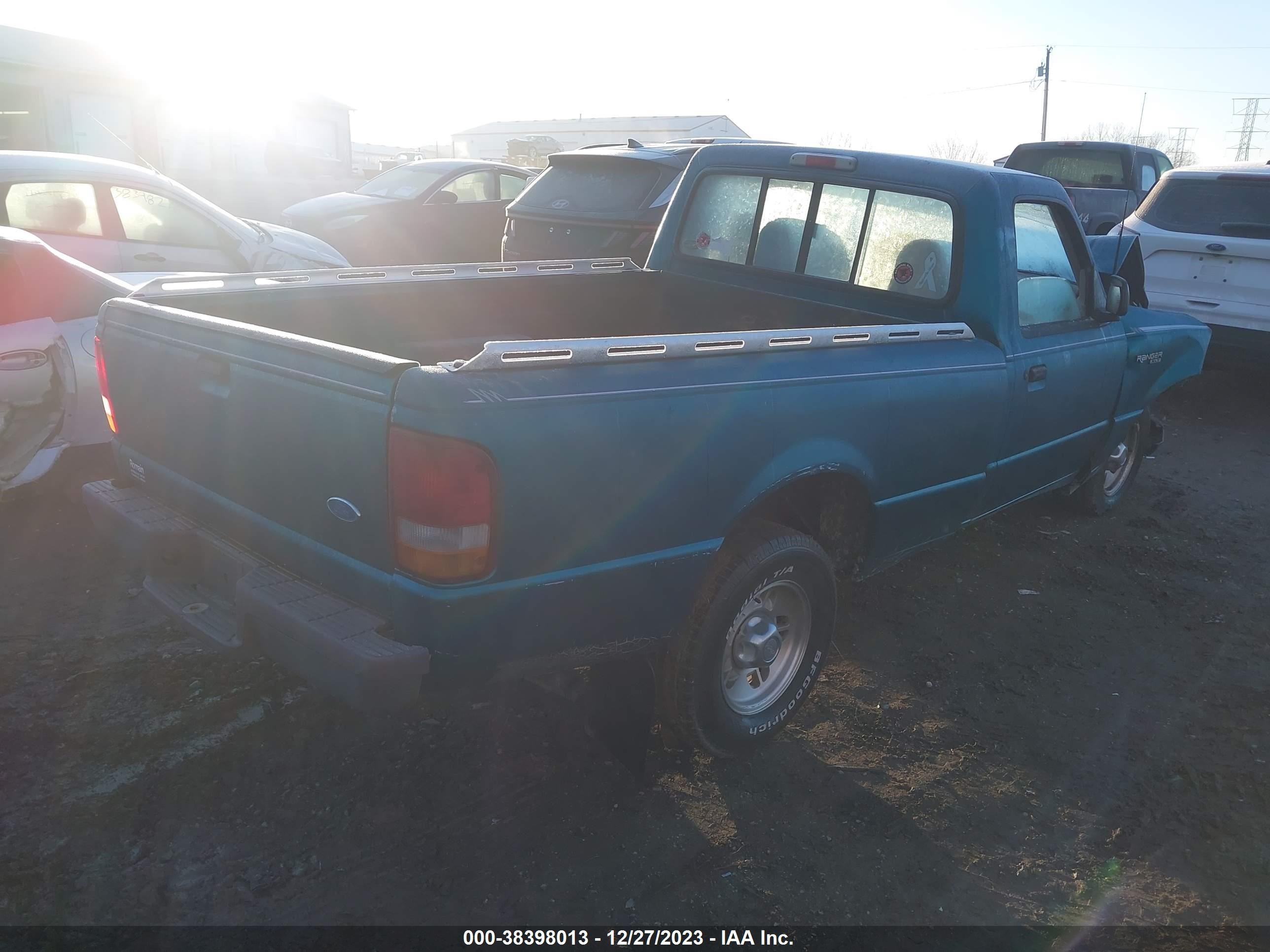 Photo 3 VIN: 1FTCR10U1TUD35230 - FORD RANGER 