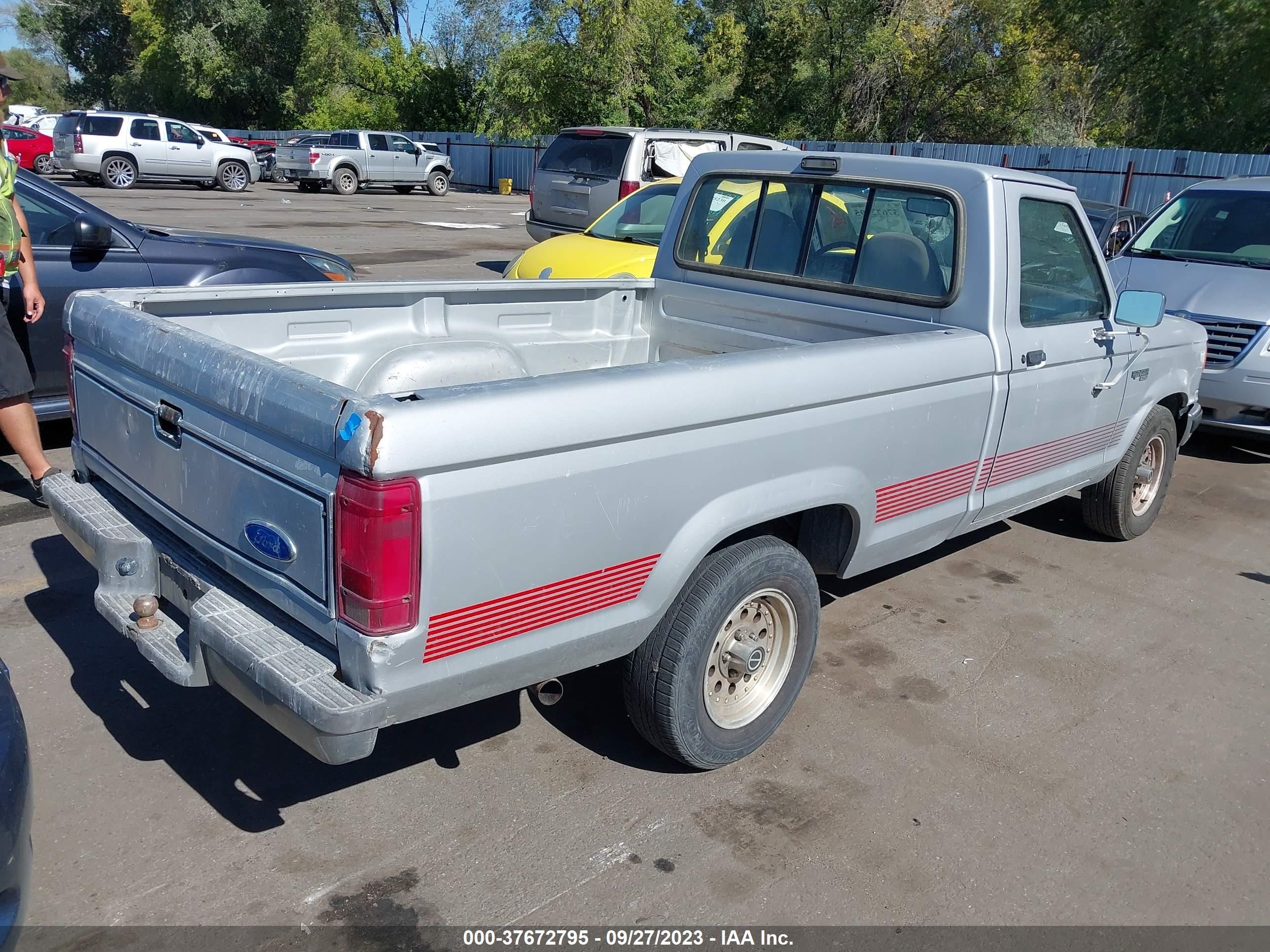 Photo 3 VIN: 1FTCR10U7NUD50088 - FORD RANGER 