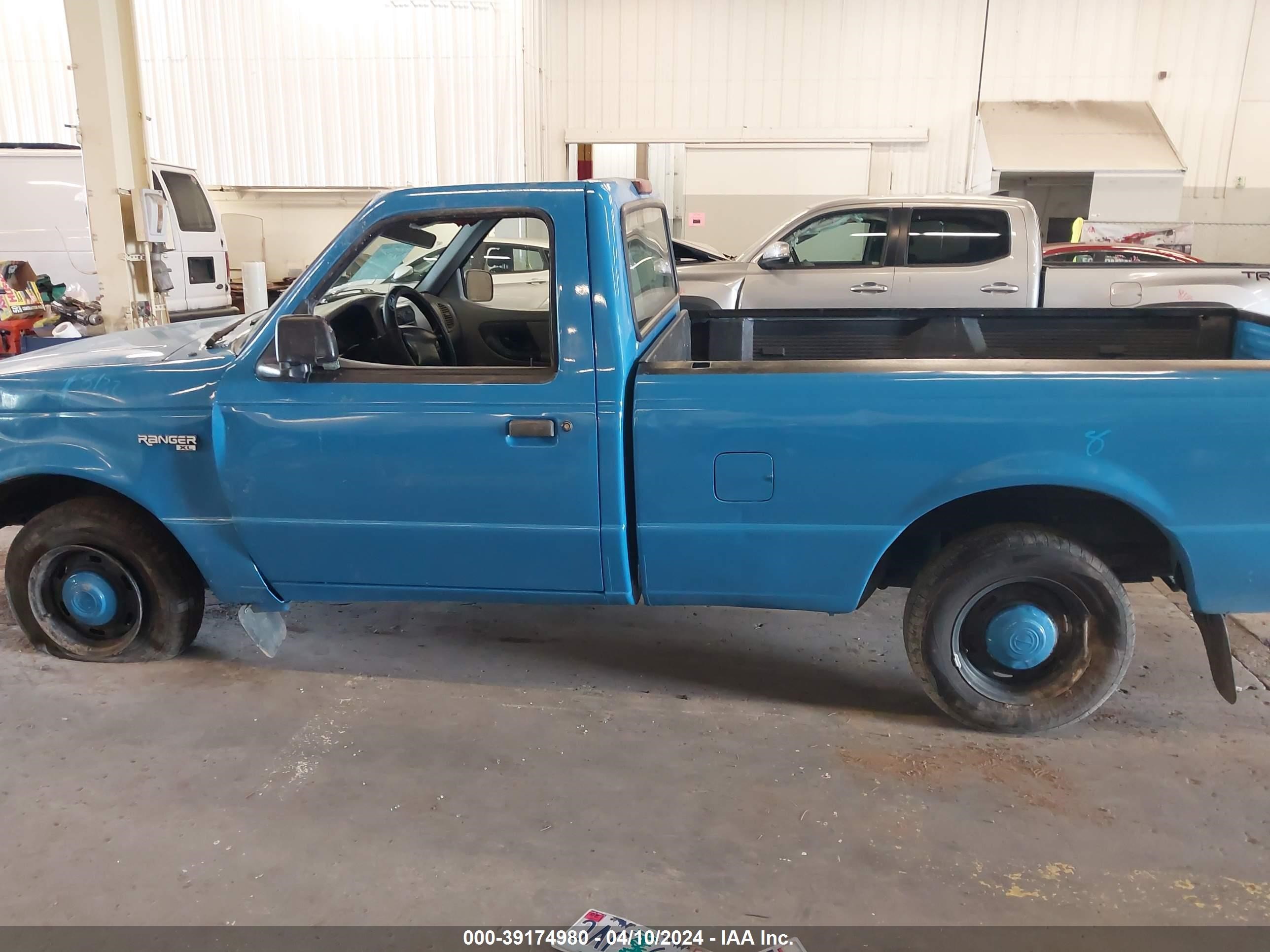 Photo 13 VIN: 1FTCR10U7TUC46939 - FORD RANGER 