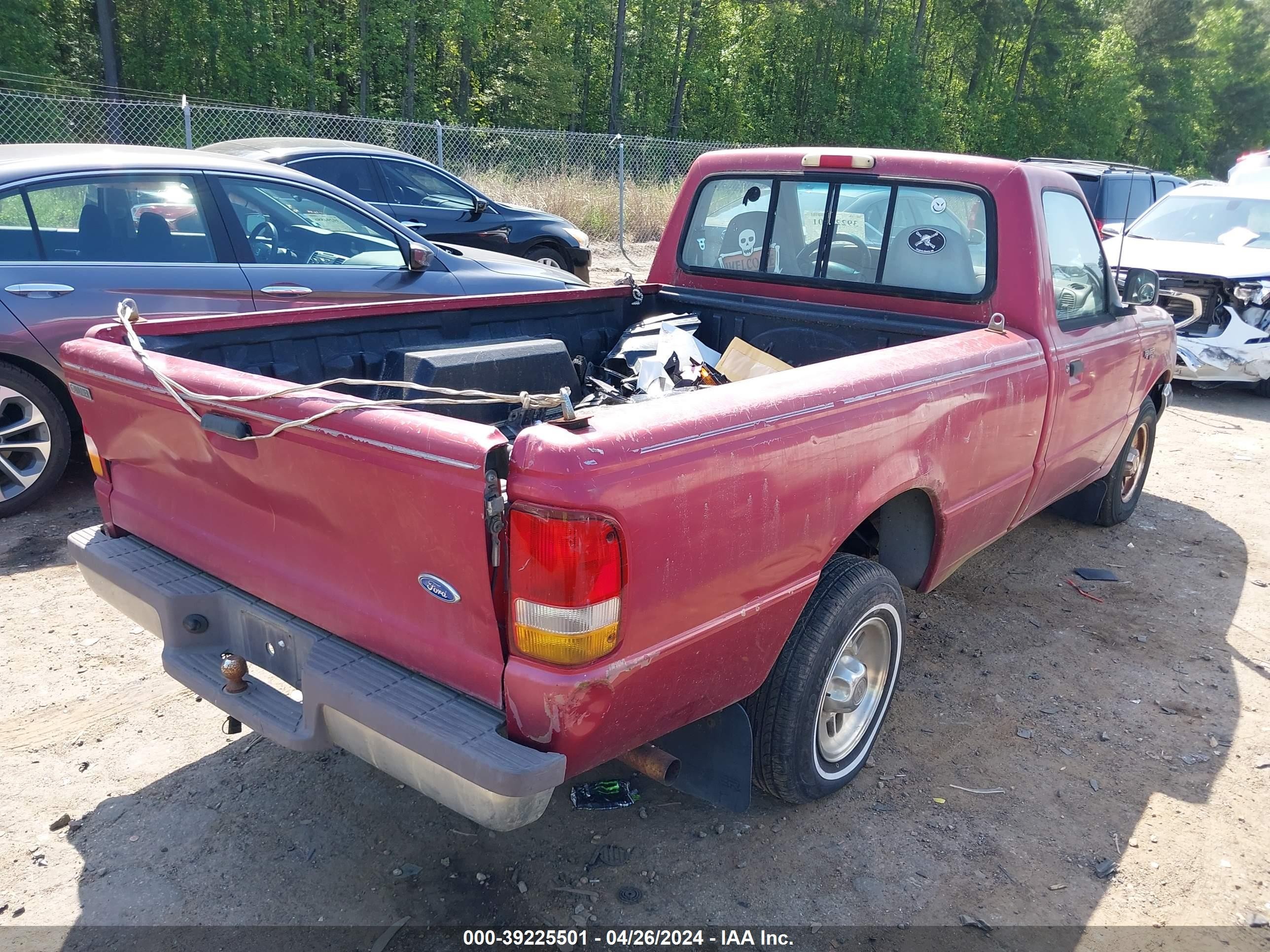 Photo 3 VIN: 1FTCR10U8STA66566 - FORD RANGER 